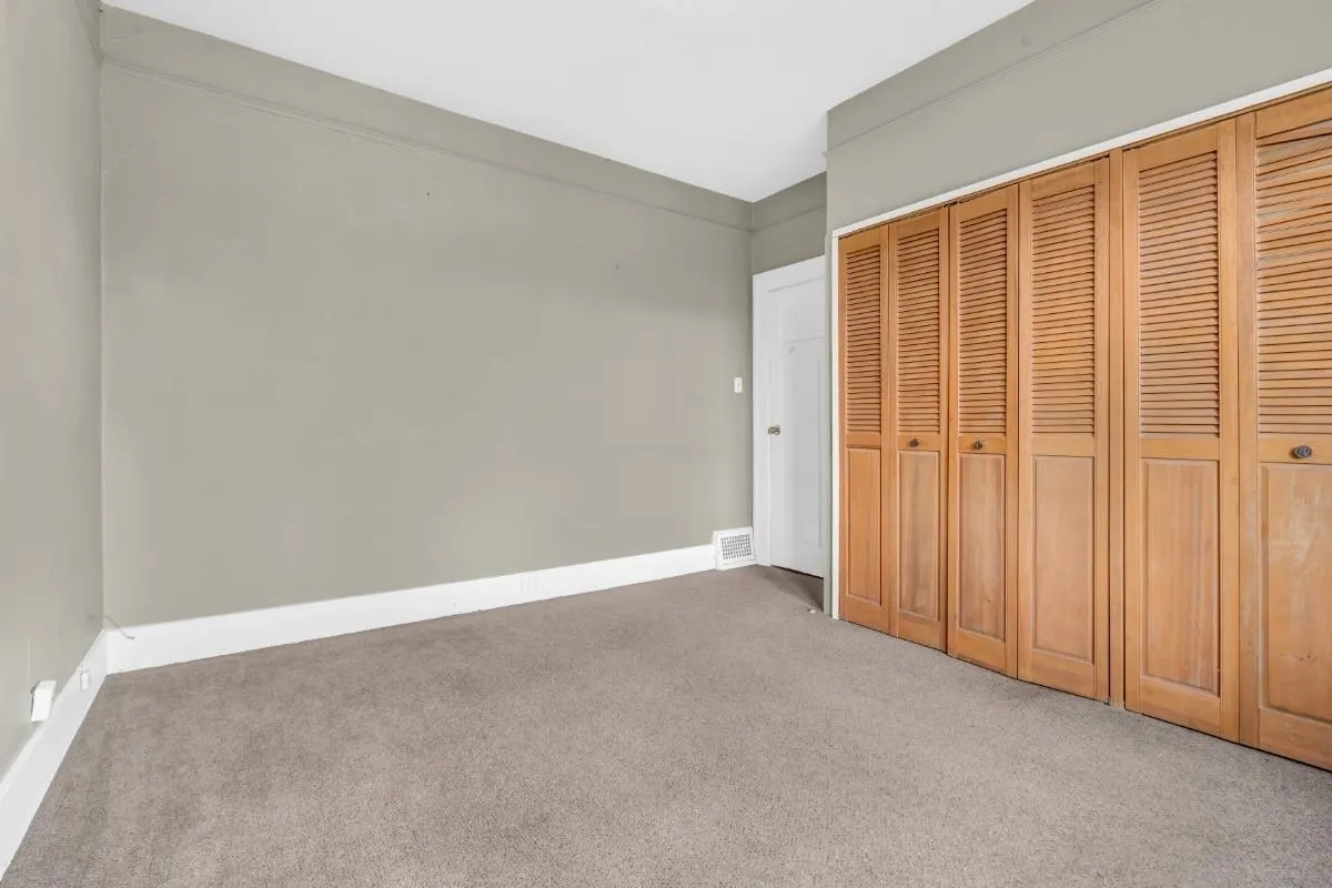 1775 Cedar Crescent