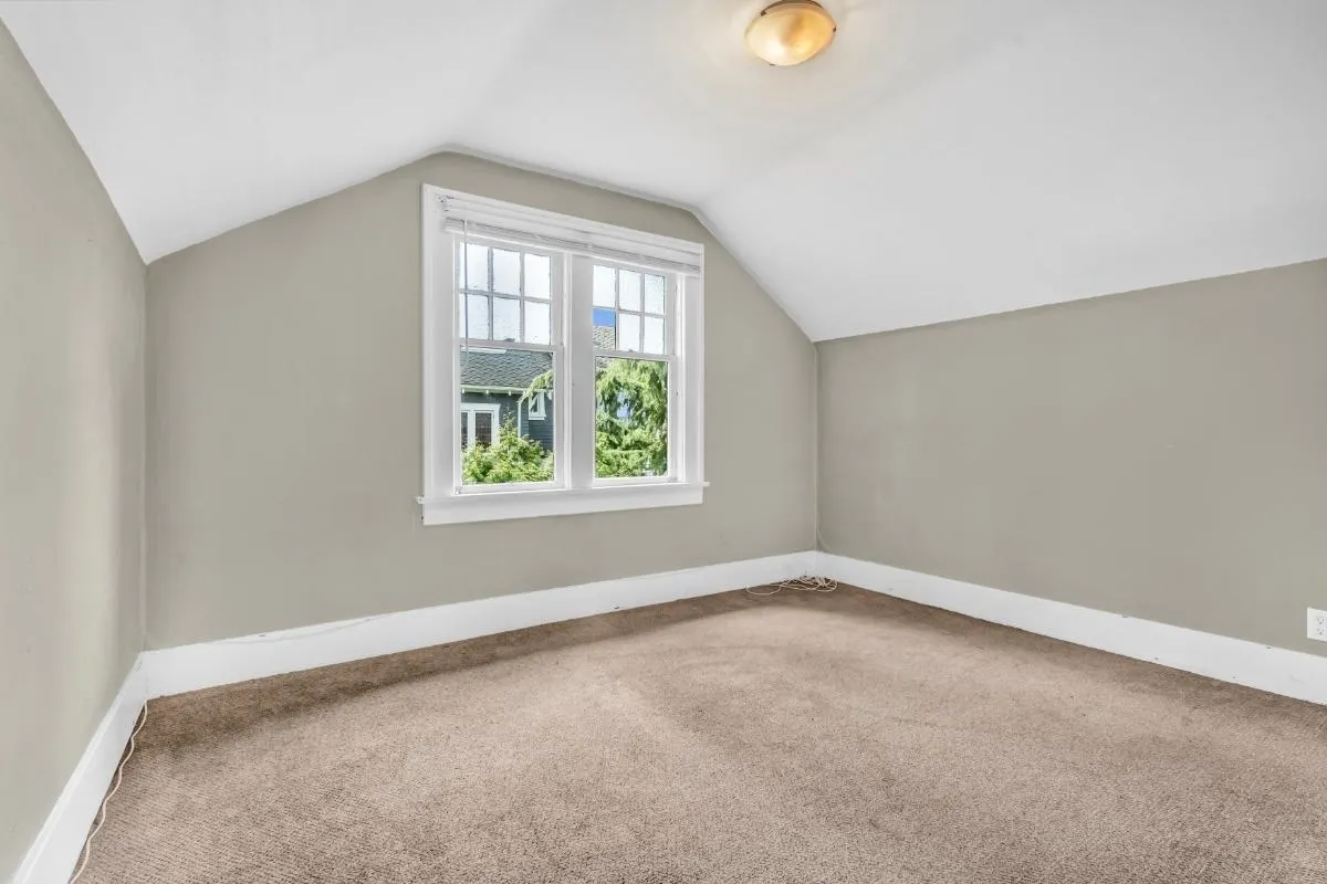 1775 Cedar Crescent