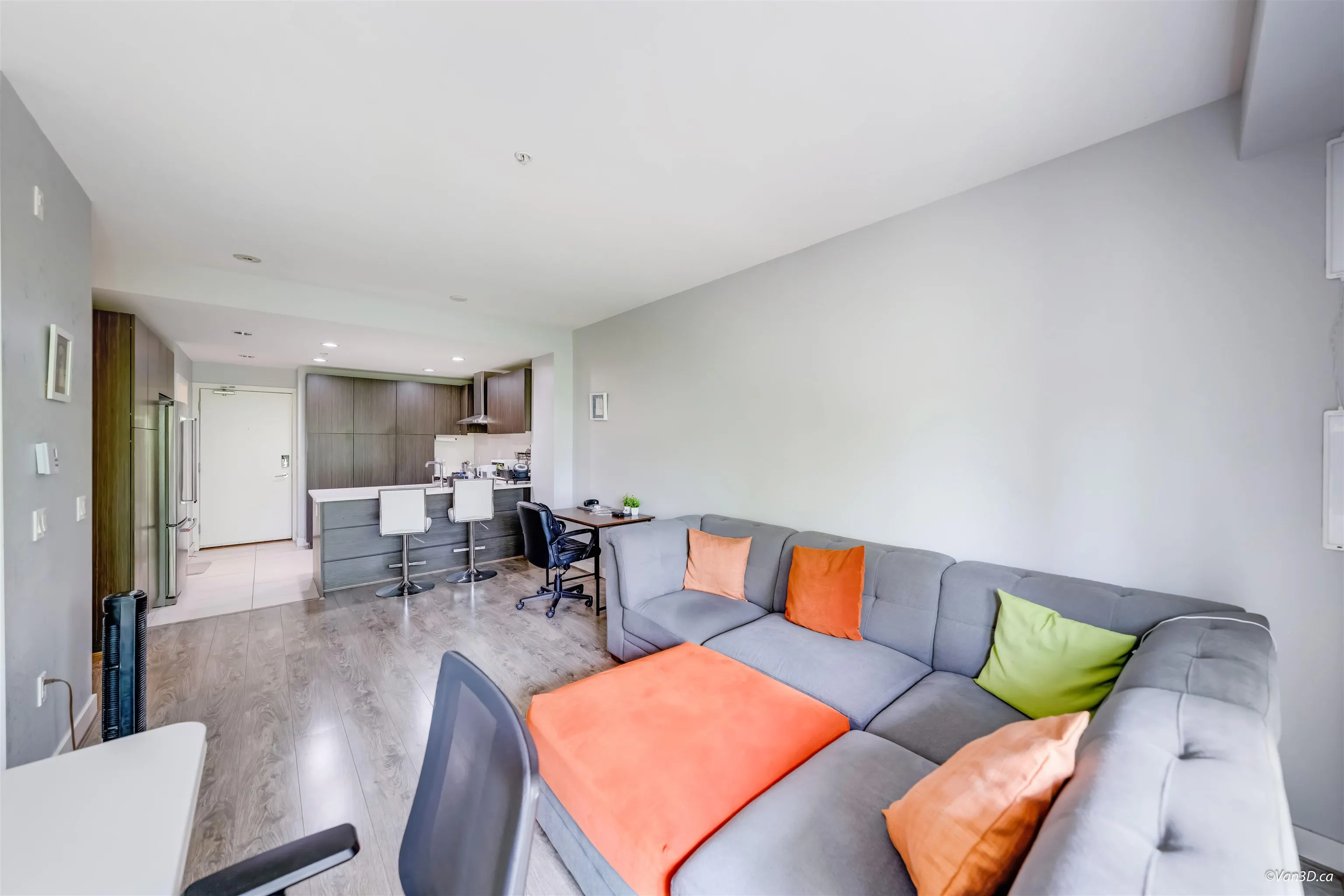 6033 Gray Avenue #502