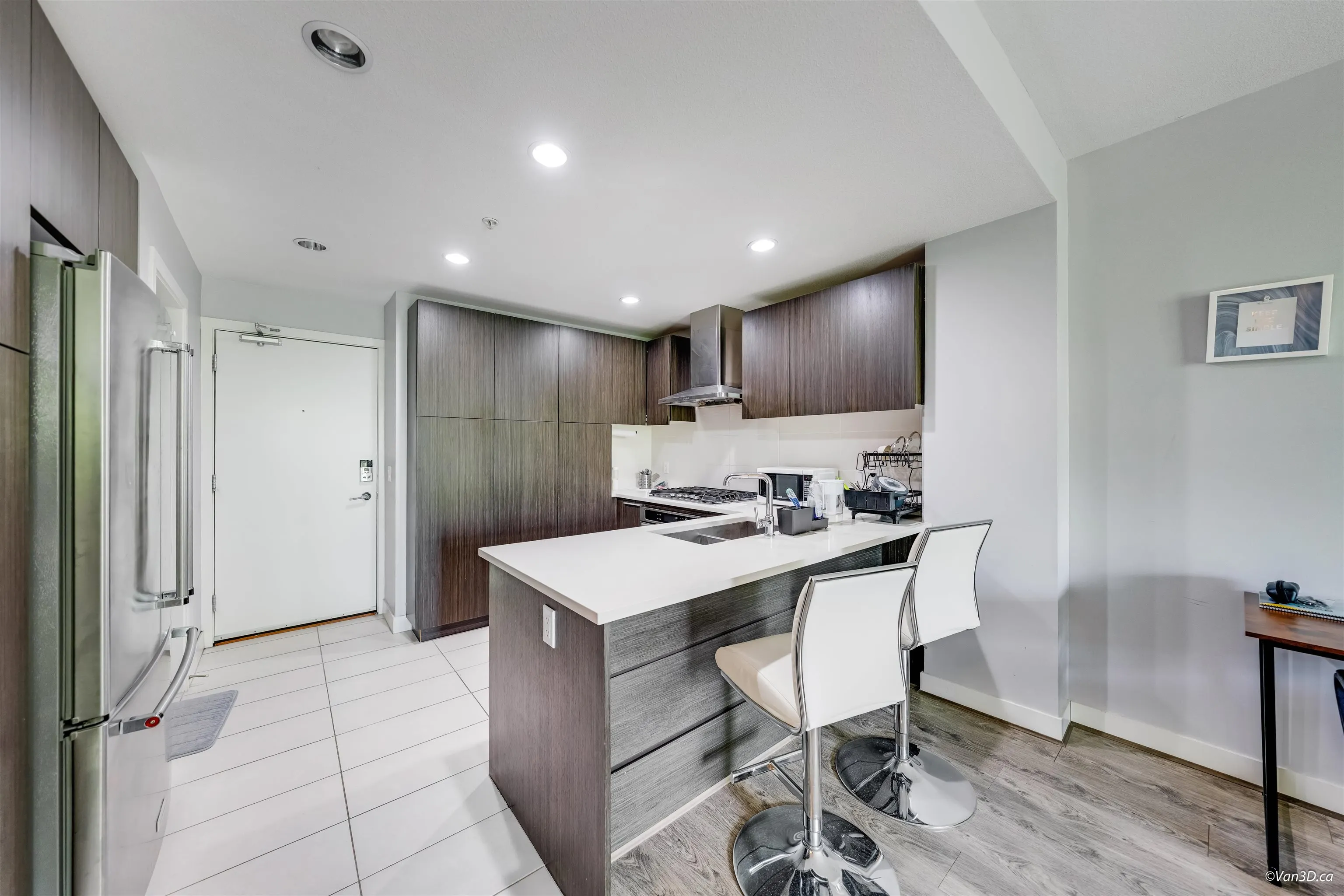 6033 Gray Avenue #502