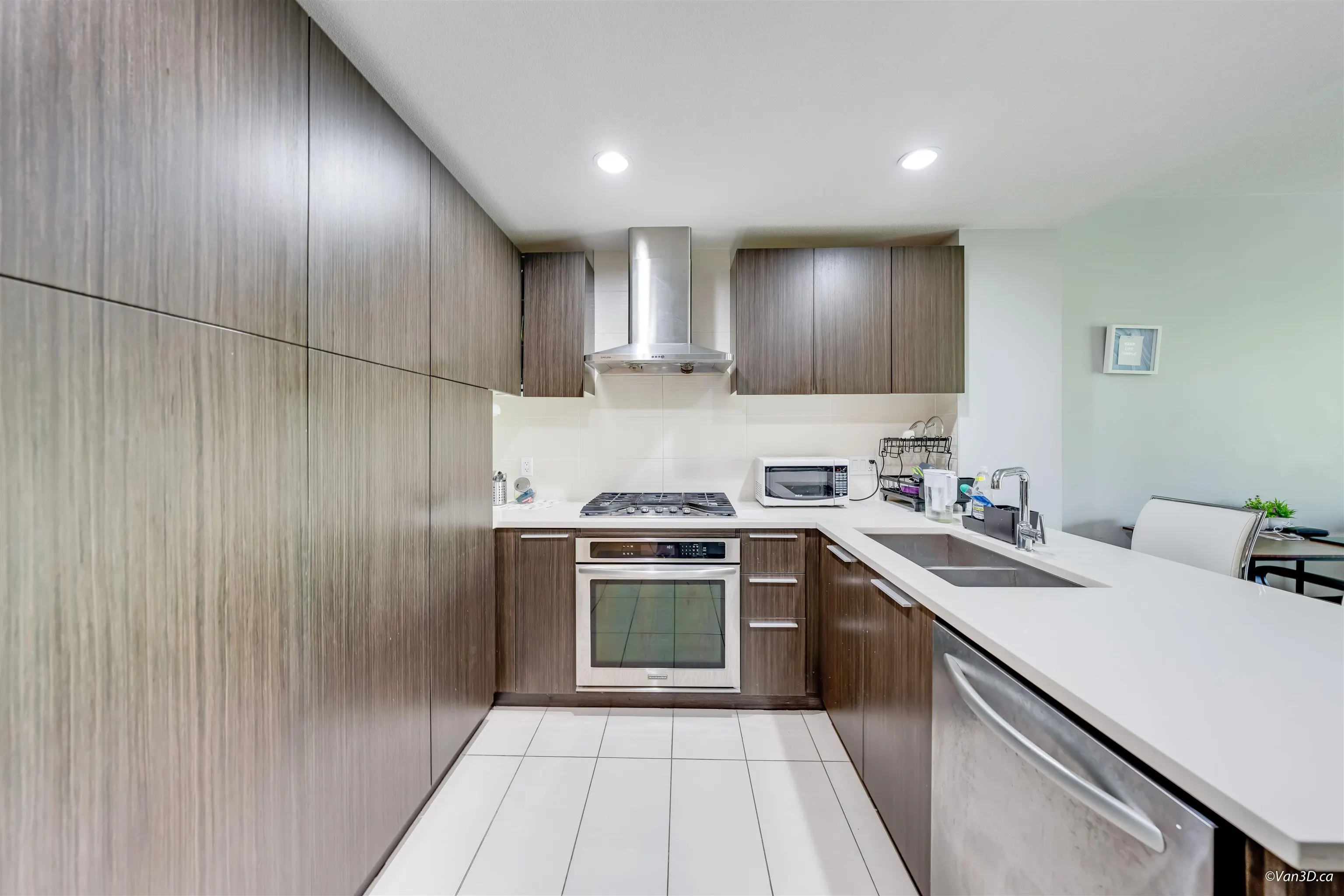6033 Gray Avenue #502