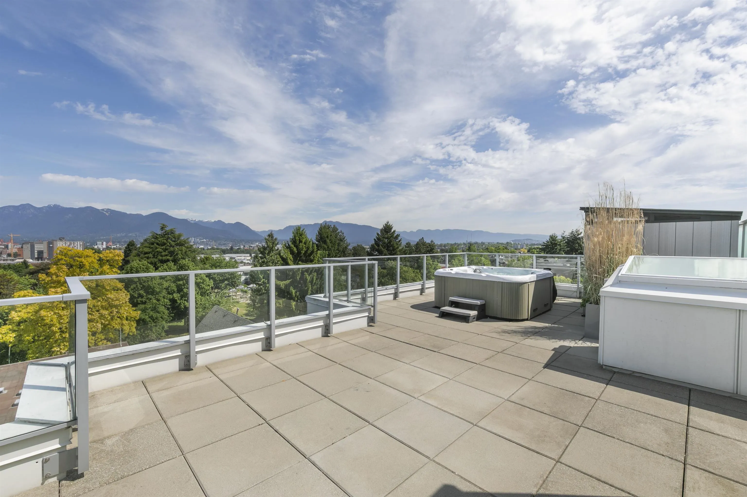 379 E Broadway #501
