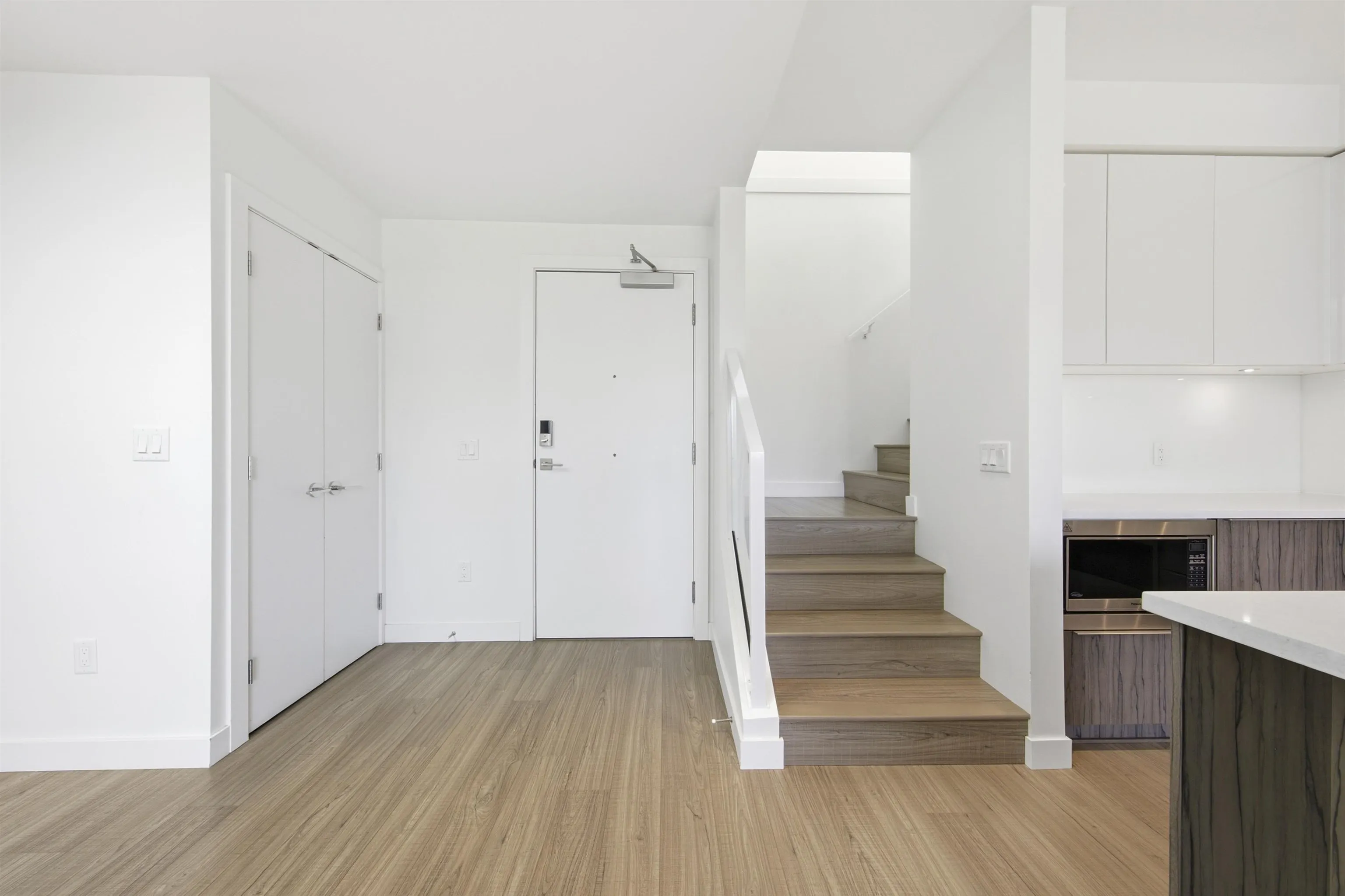 379 E Broadway #501