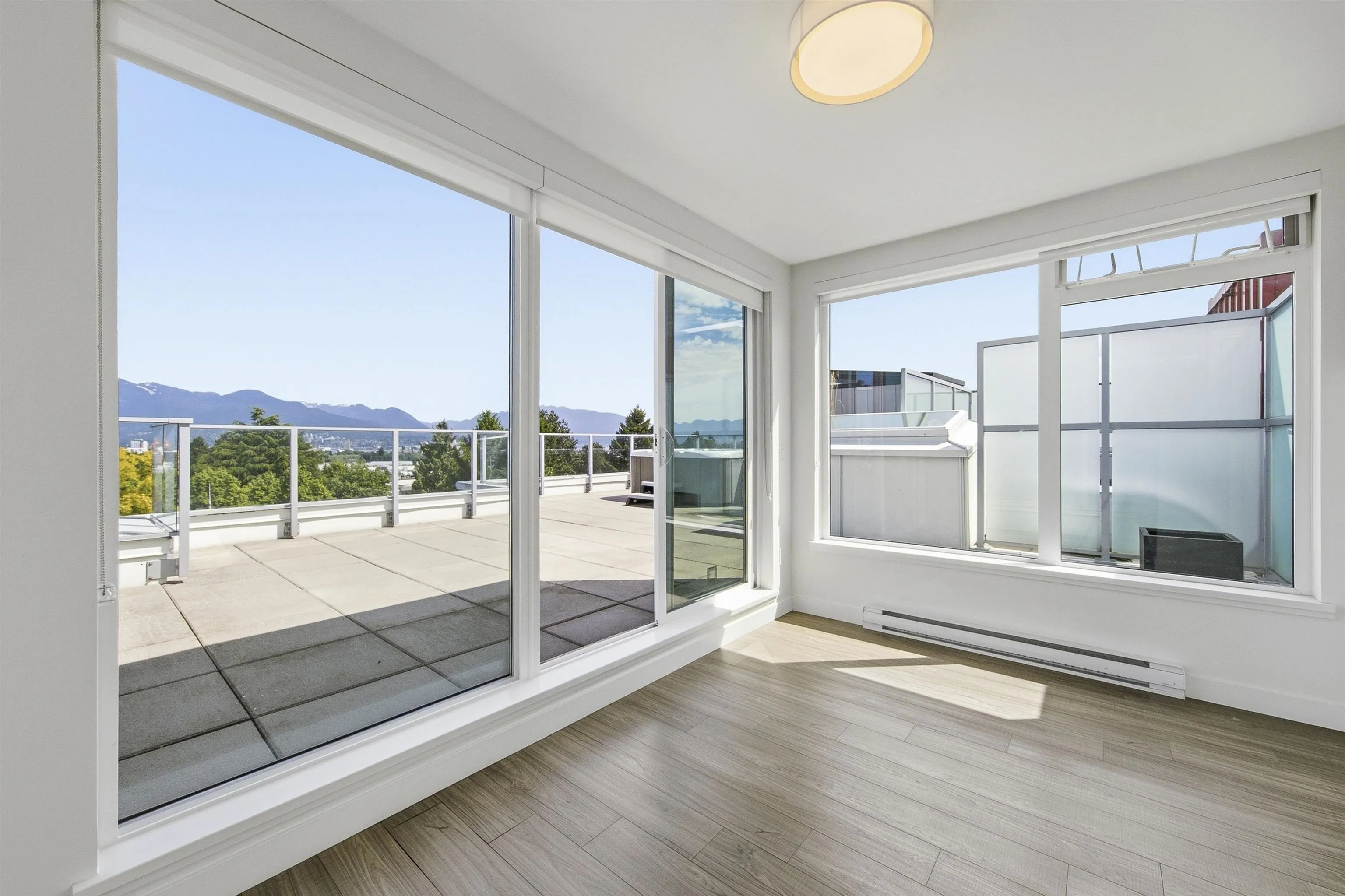 379 E Broadway #501