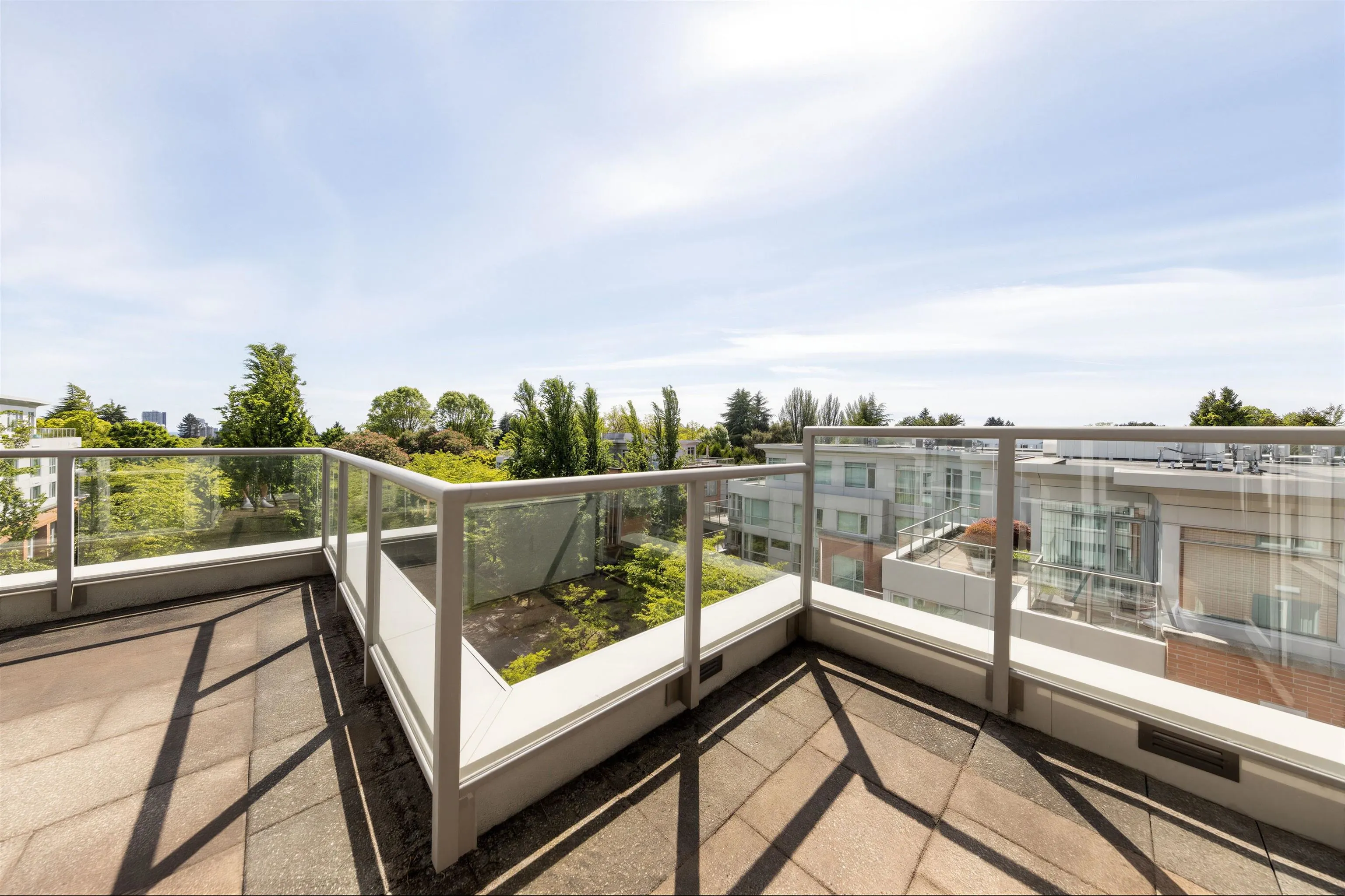 618 W 45th Avenue #602