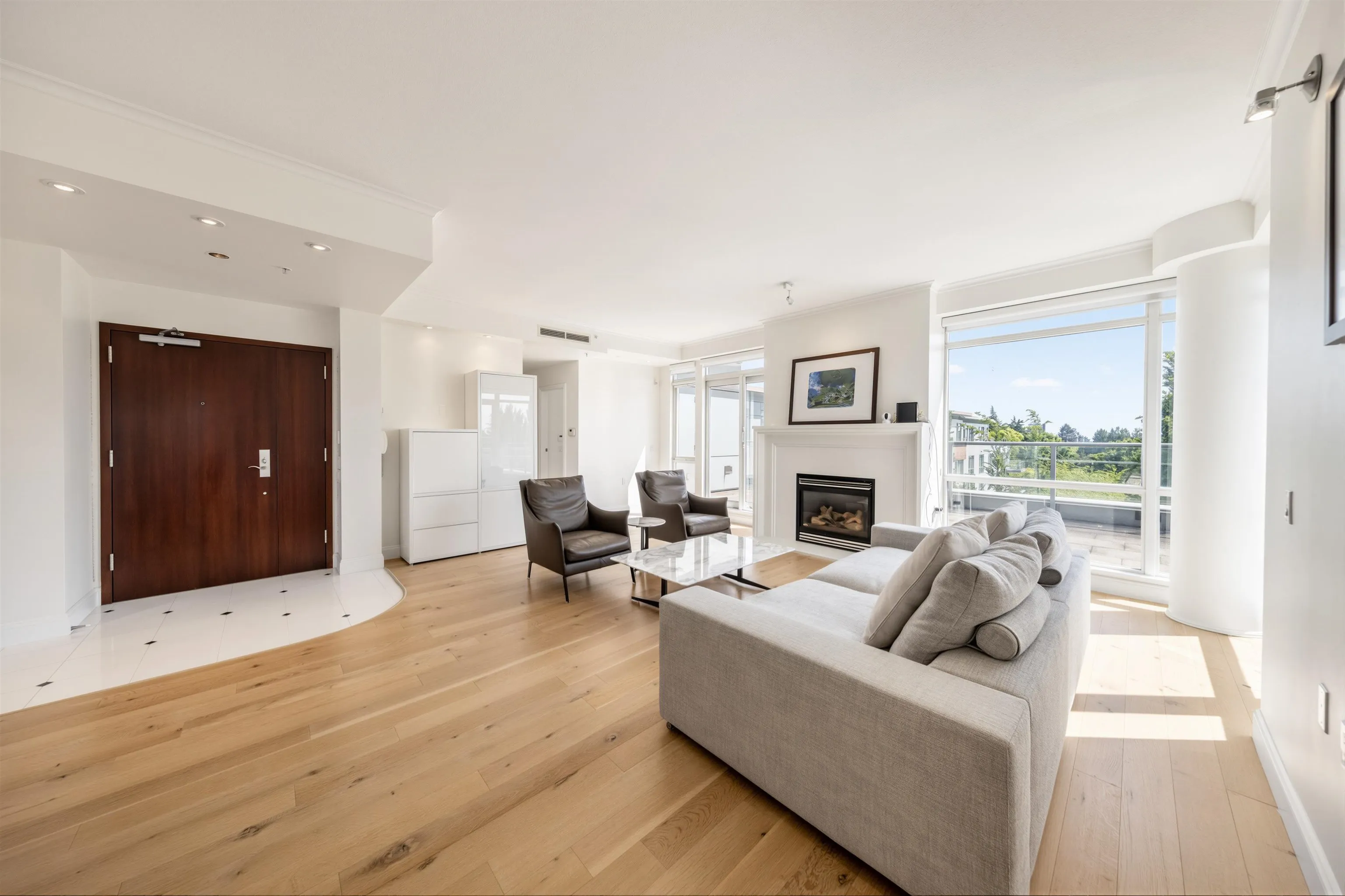 618 W 45th Avenue #602