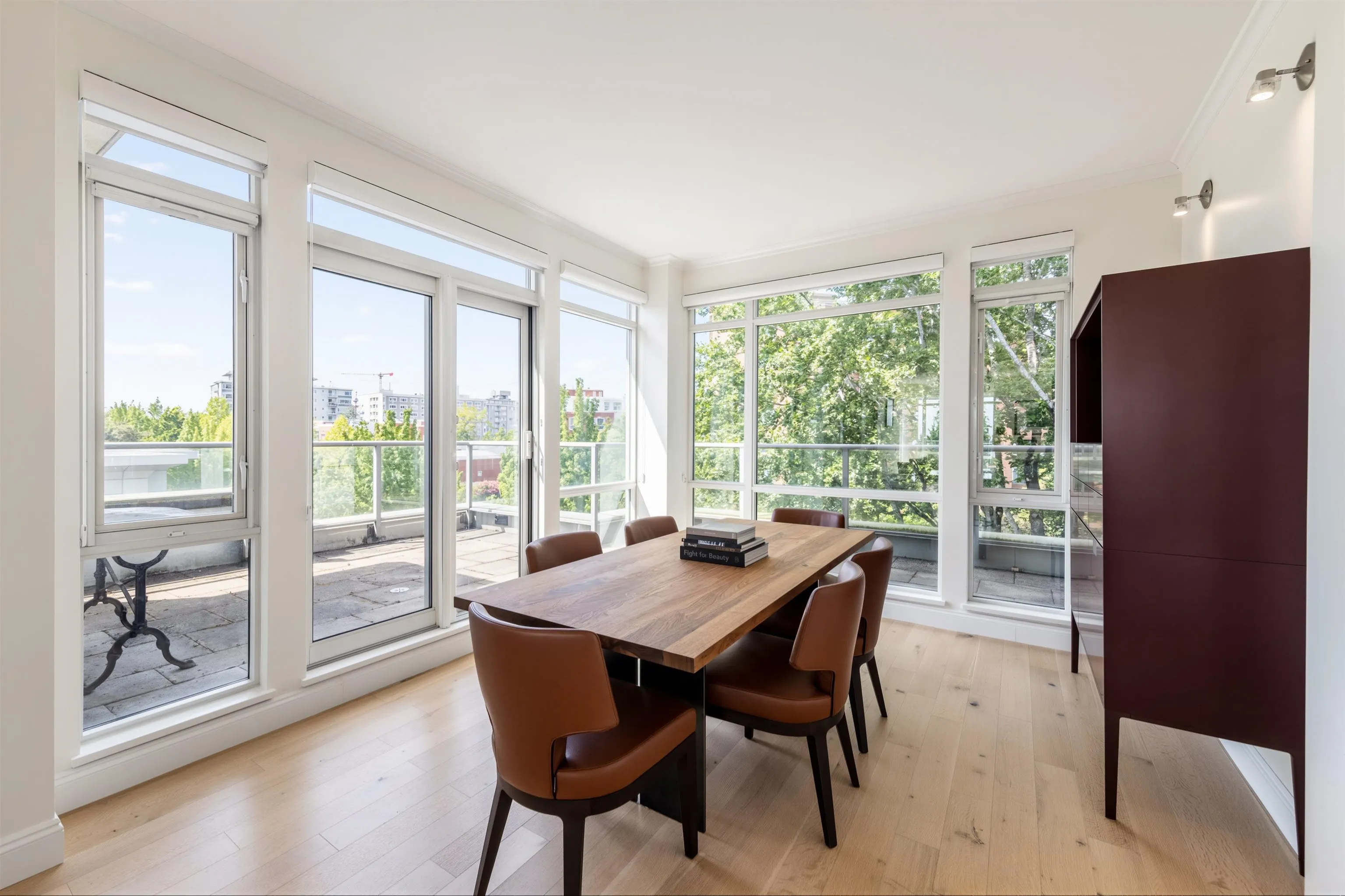 618 W 45th Avenue #602