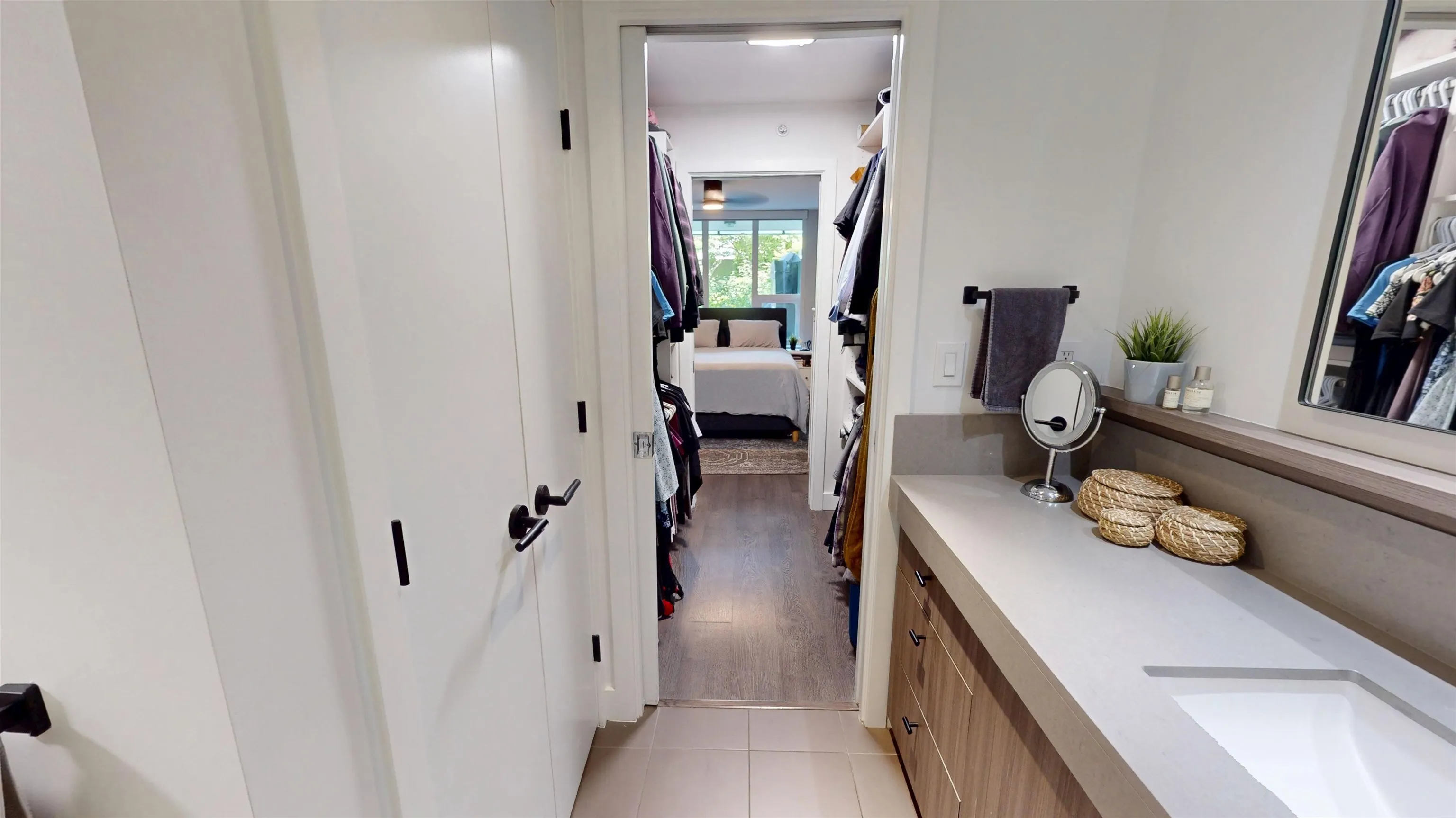 231 E Pender Street #201