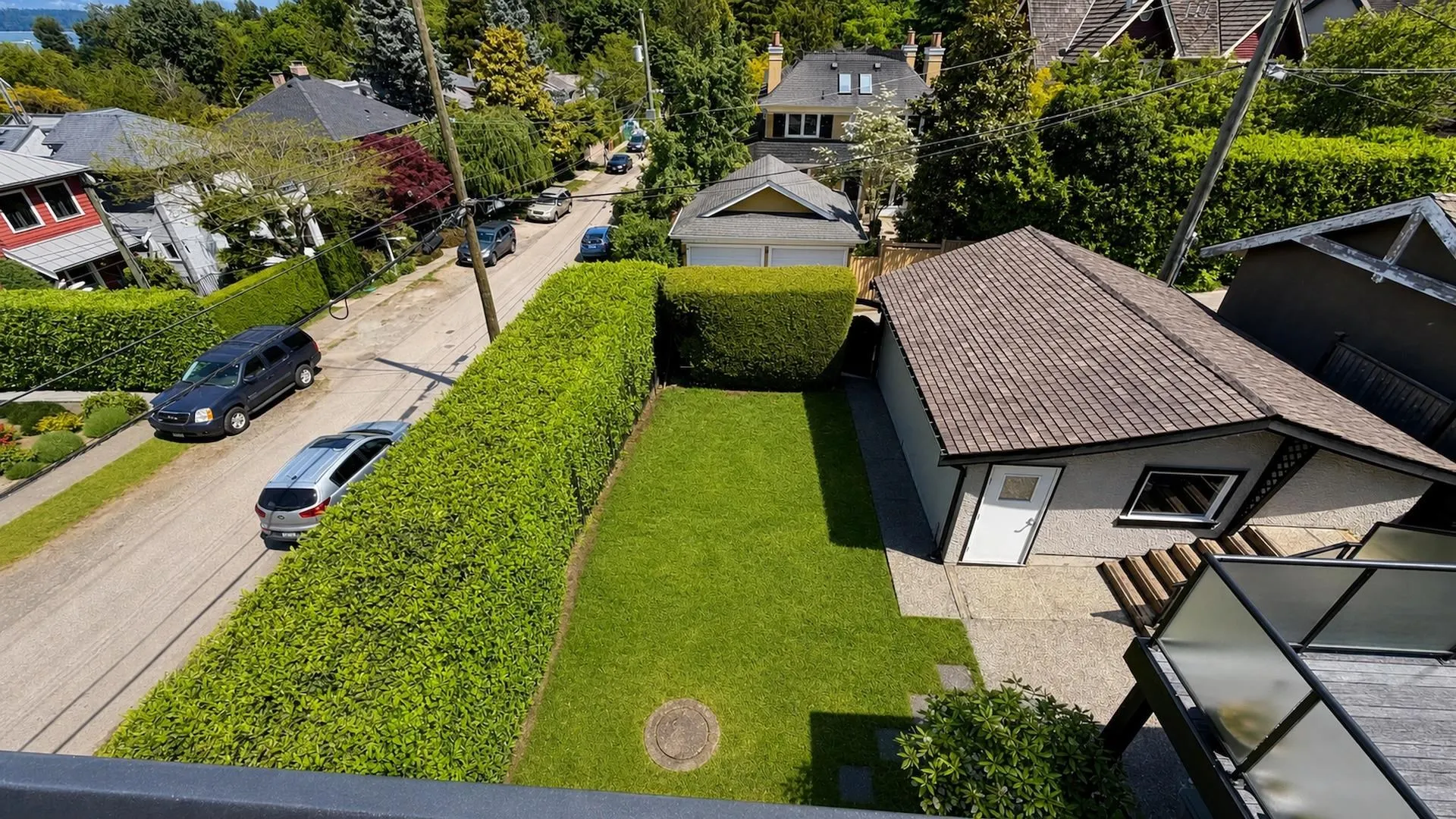 4399 Locarno Crescent