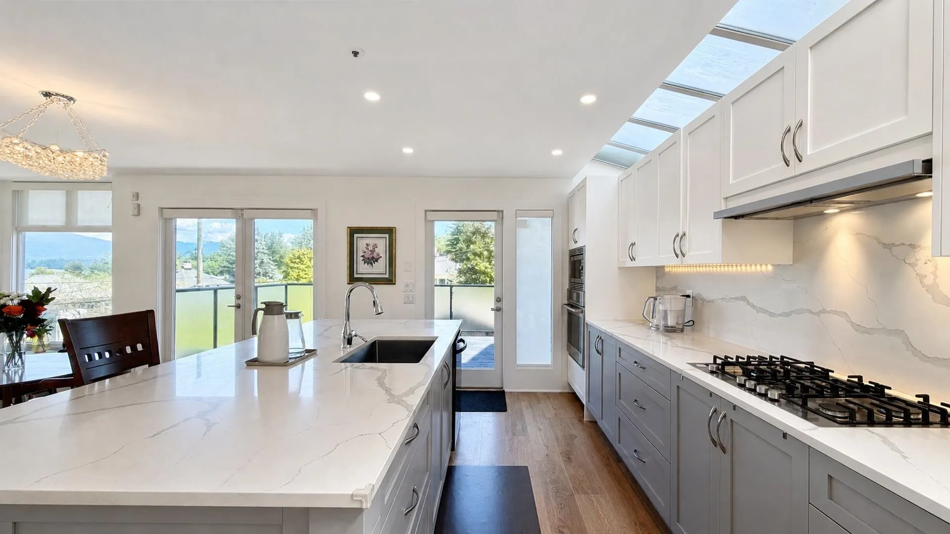 4399 Locarno Crescent