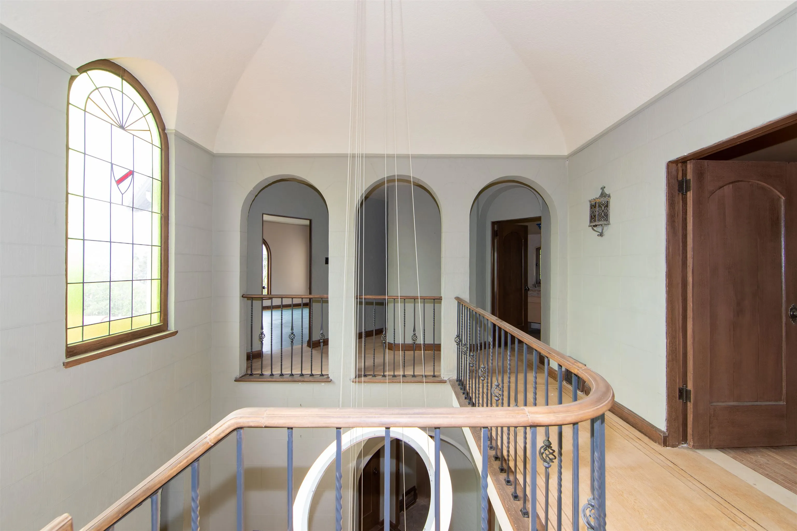 4585 Bellevue Drive