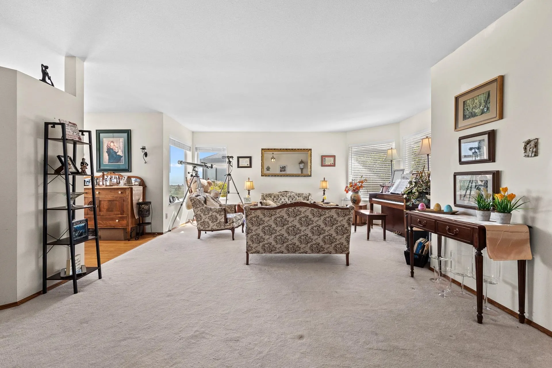 307 Rosehill Wynd