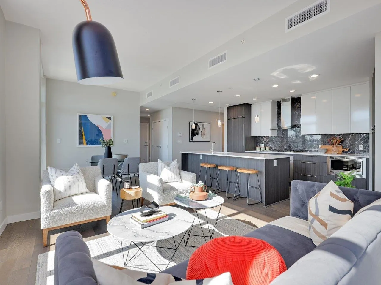 5033 Cambie Street #604