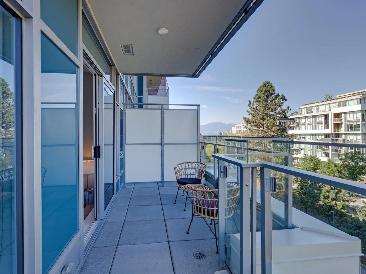 5033 Cambie Street #604