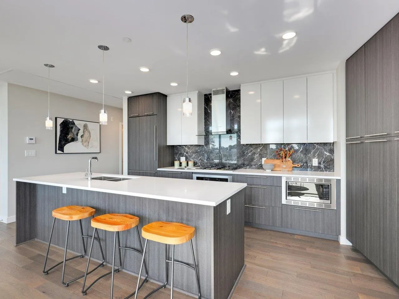 5033 Cambie Street #604