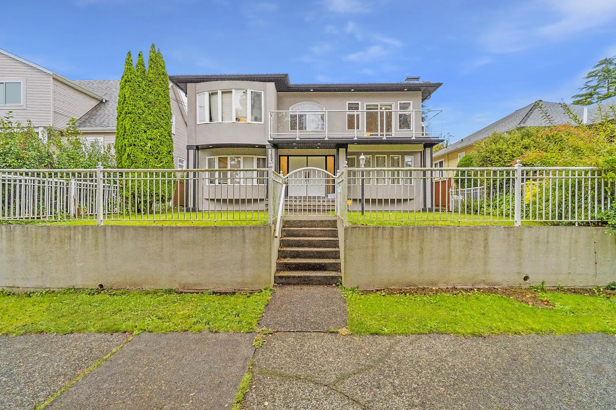 1405 Edinburgh Street