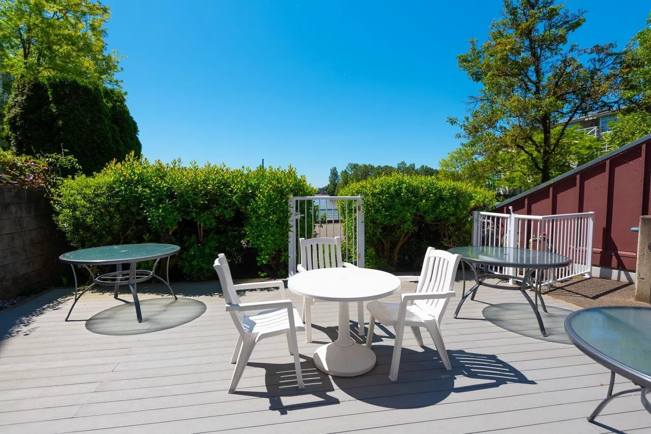 2080 E Kent Avenue South #402