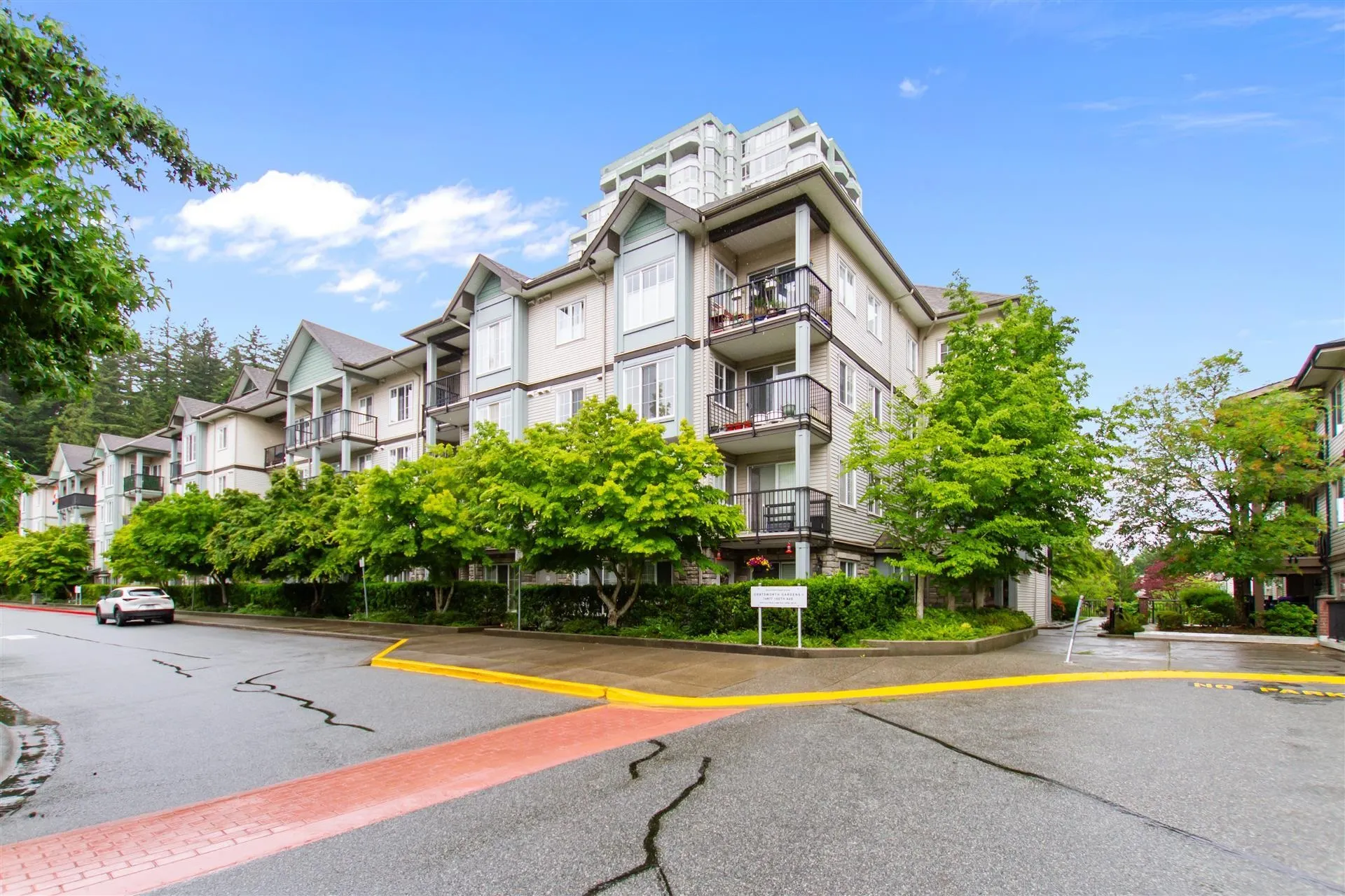 14877 100 Avenue #107