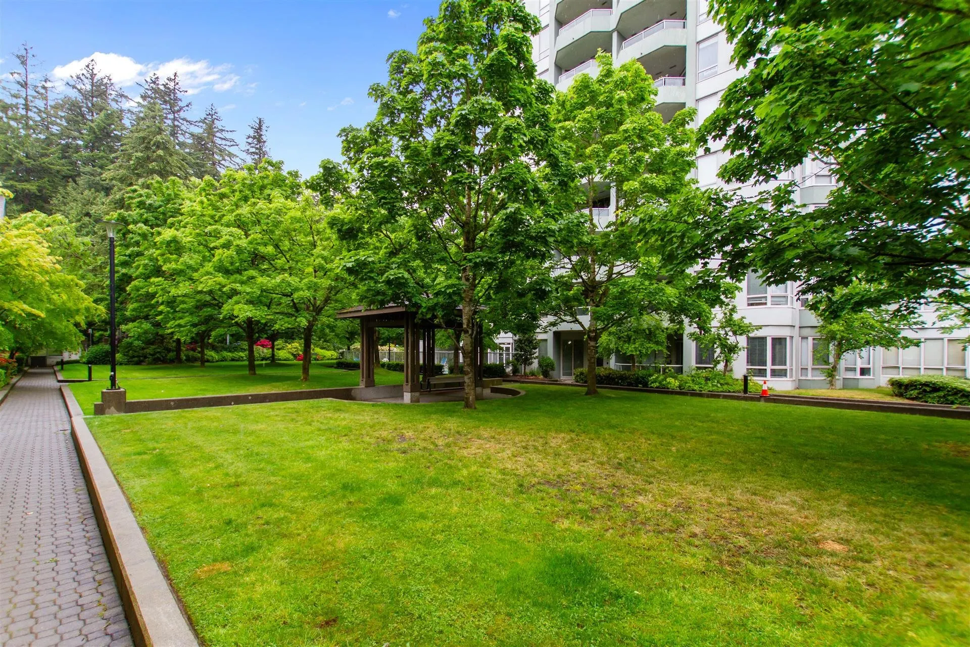 14877 100 Avenue #107