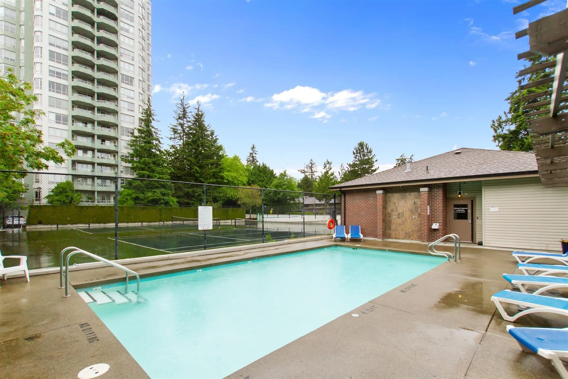 14877 100 Avenue #107