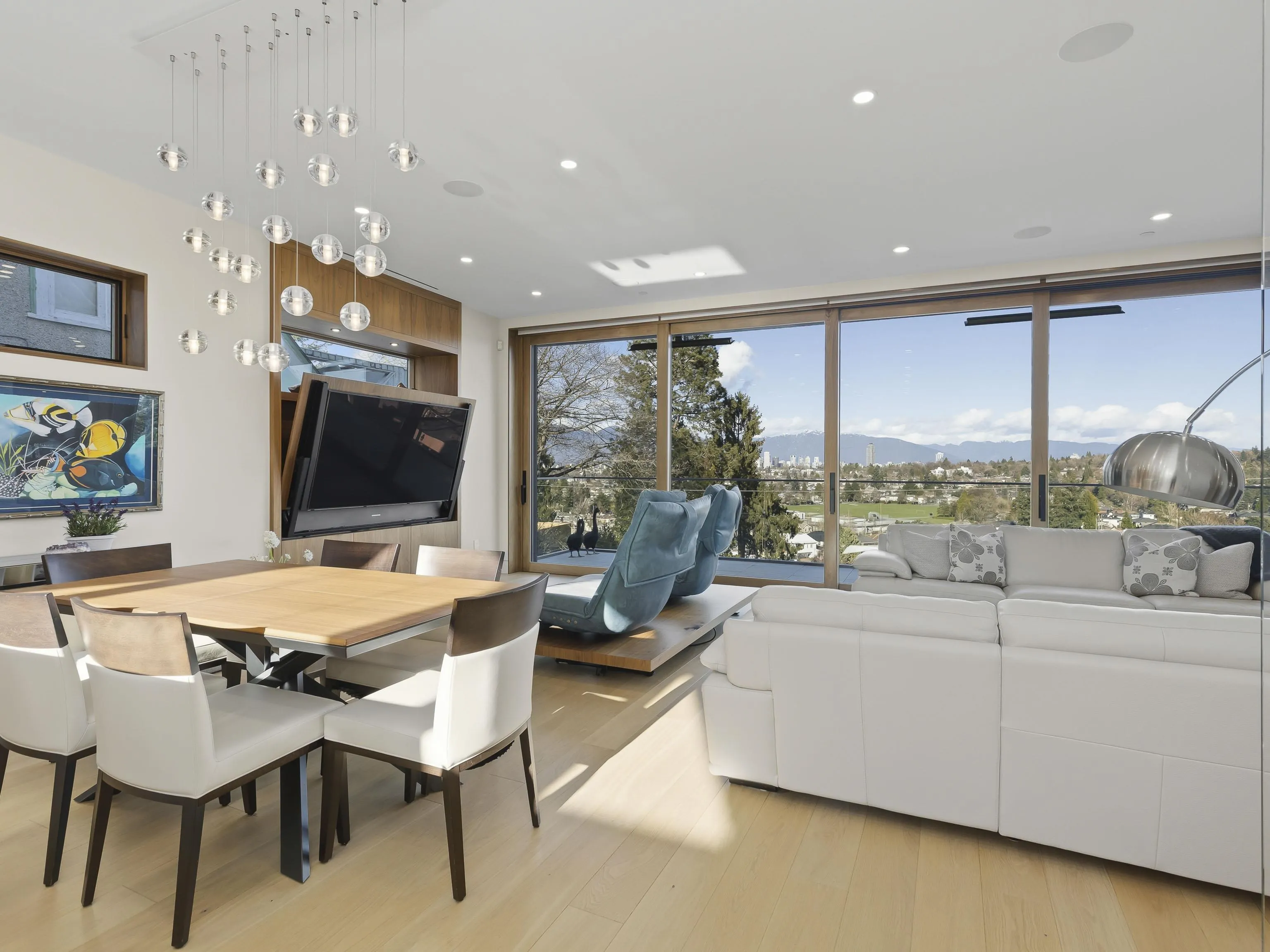 4384 Quesnel Drive