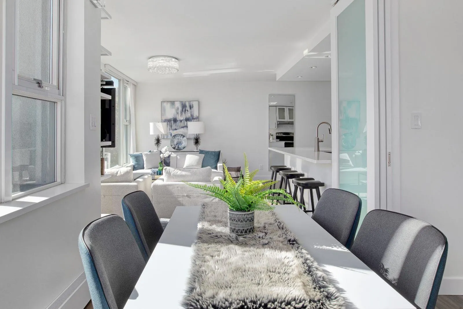 1009 Expo Boulevard #307
