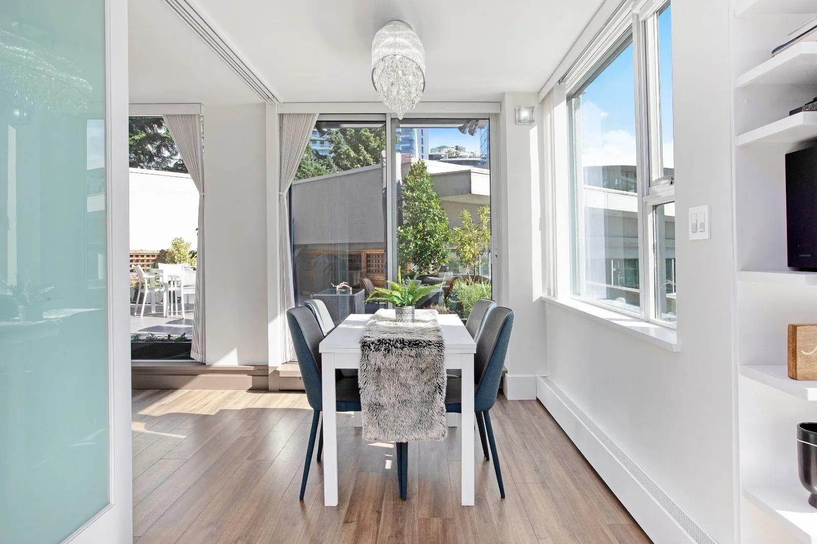 1009 Expo Boulevard #307
