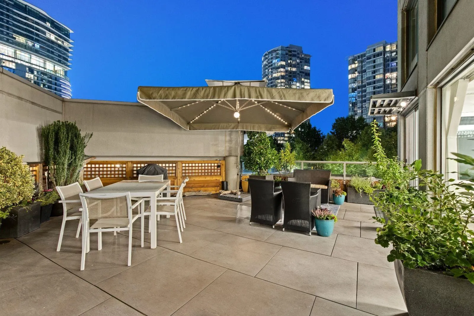 1009 Expo Boulevard #307