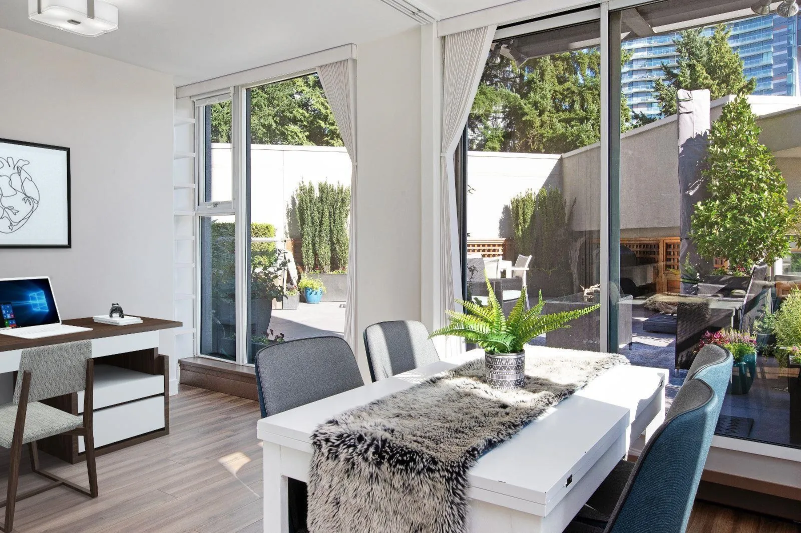 1009 Expo Boulevard #307