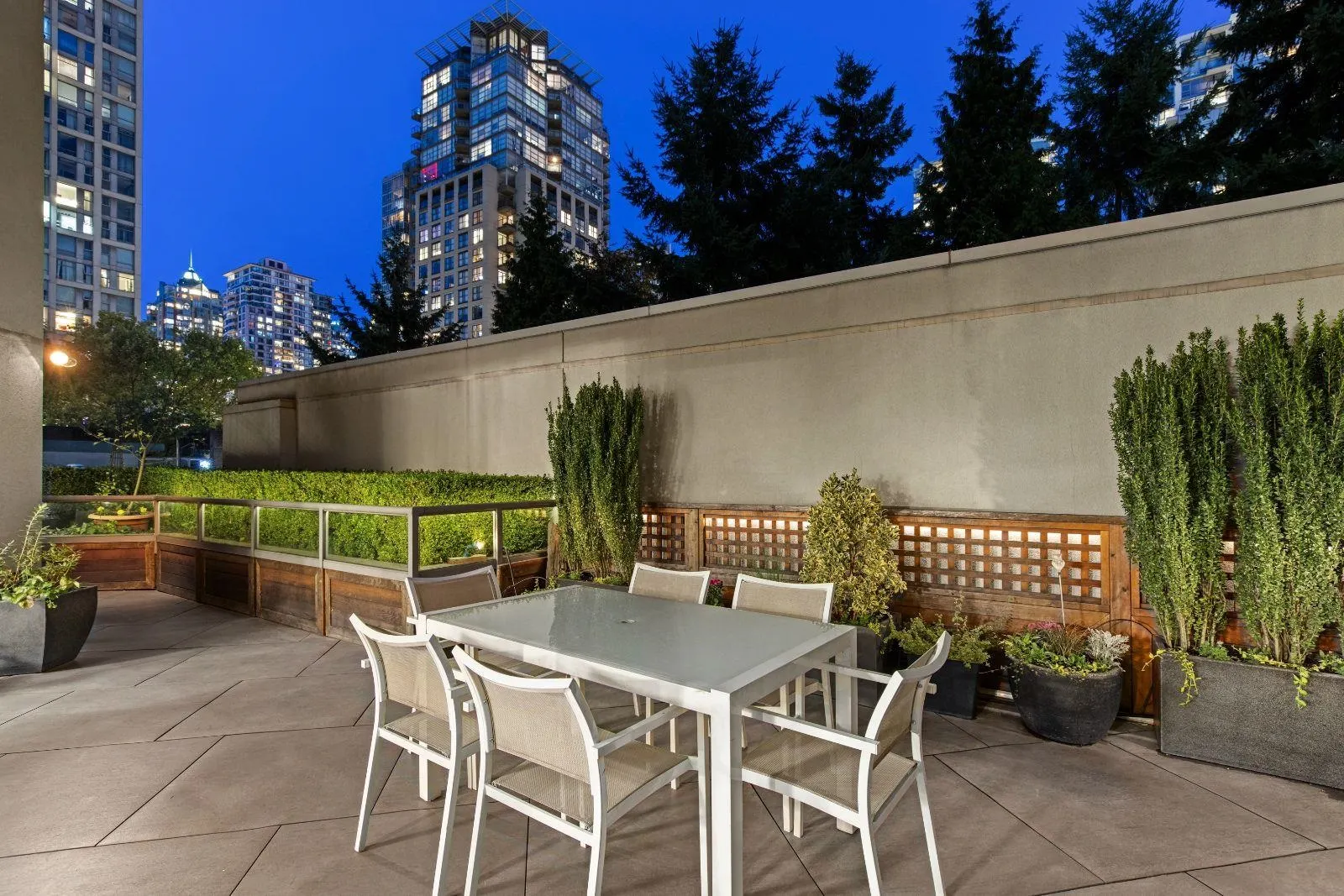 1009 Expo Boulevard #307