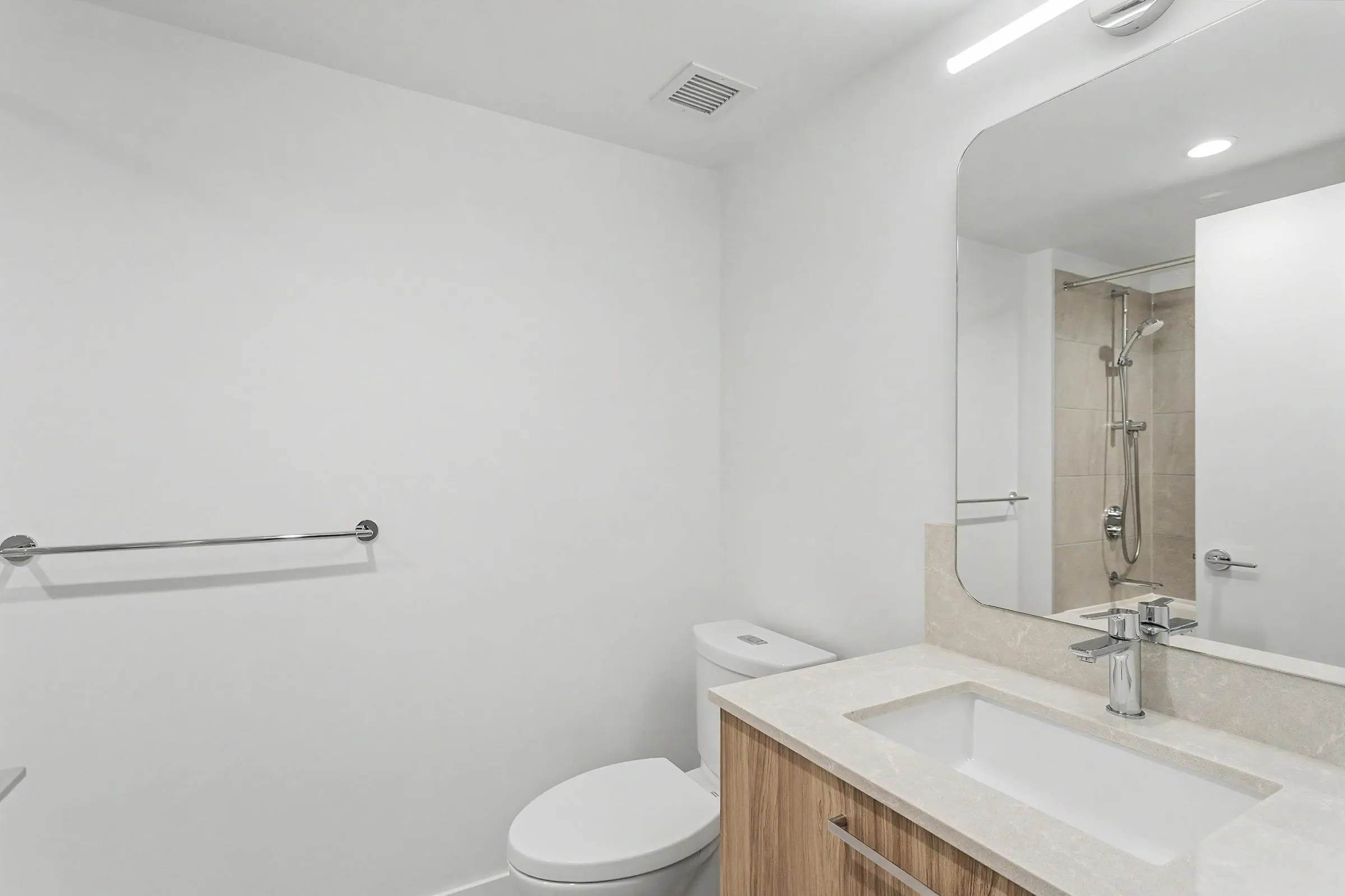 2304 Emery Court #105