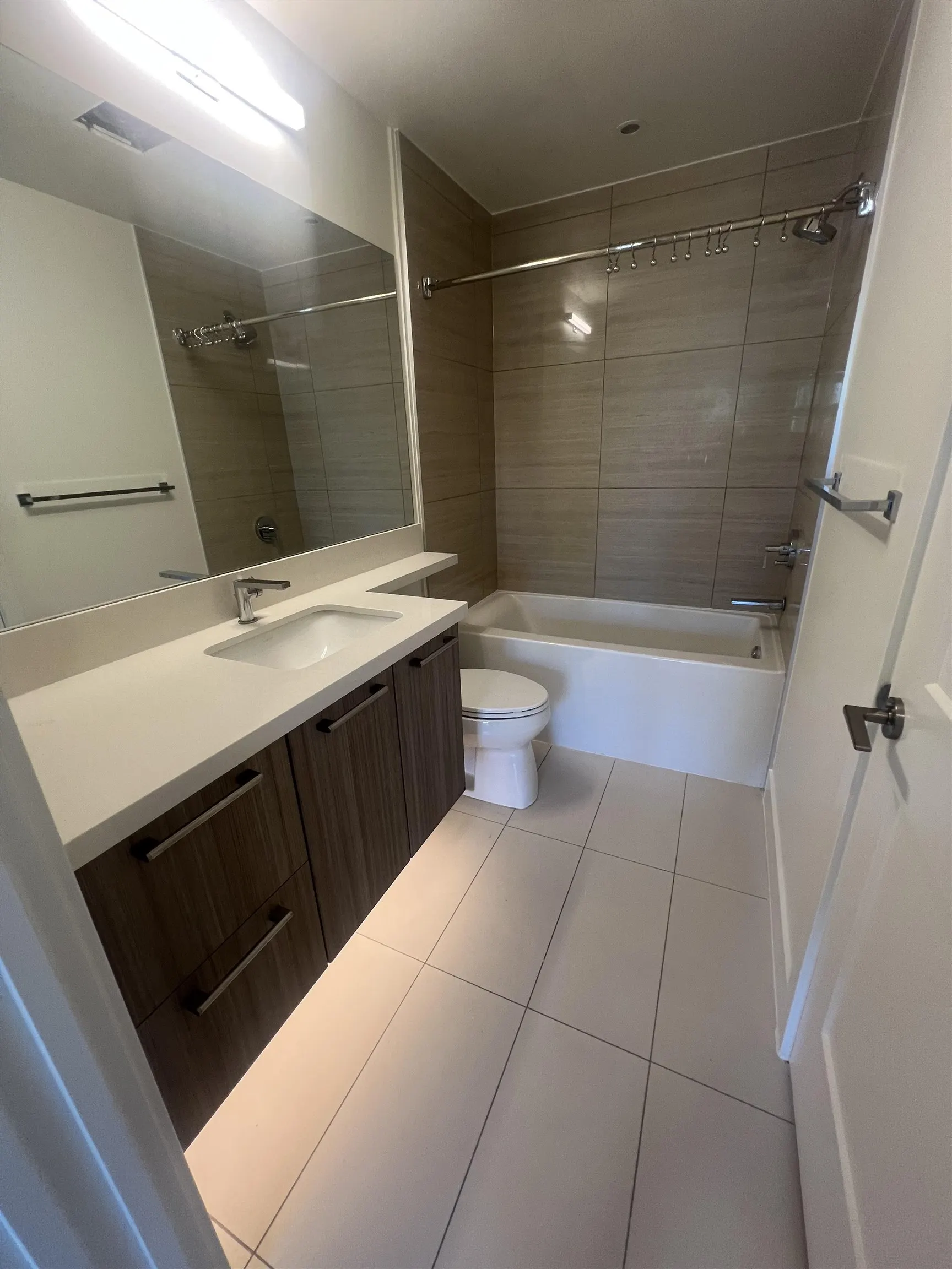 14022 North Bluff Road #203