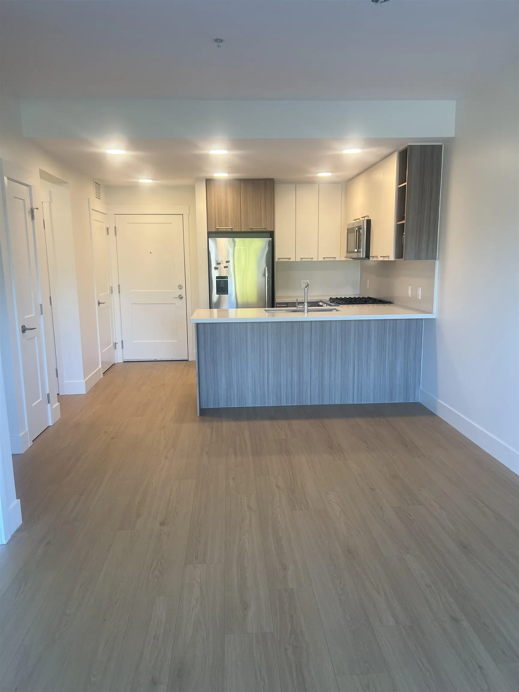 14022 North Bluff Road #203