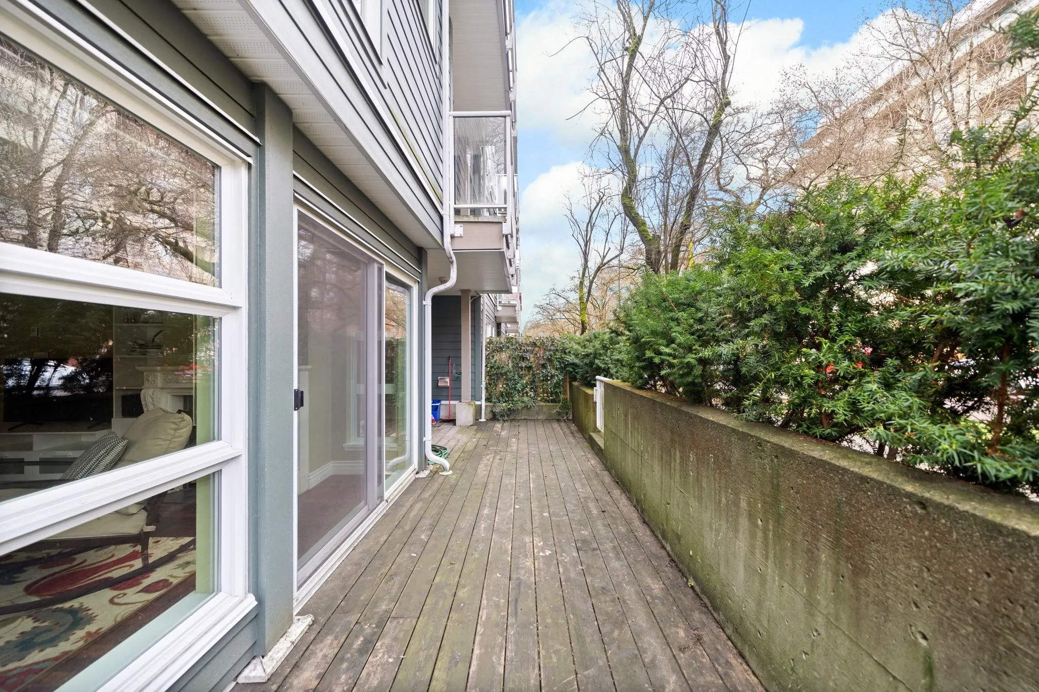 2815 Yew Street #104