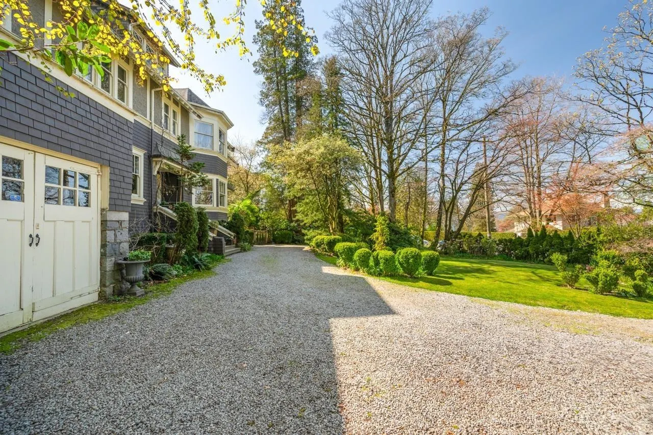 1650 Cedar Crescent