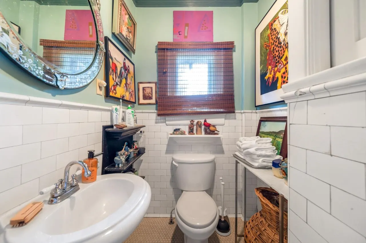 1650 Cedar Crescent
