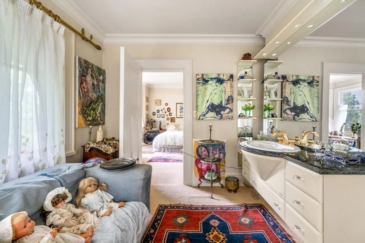 1650 Cedar Crescent