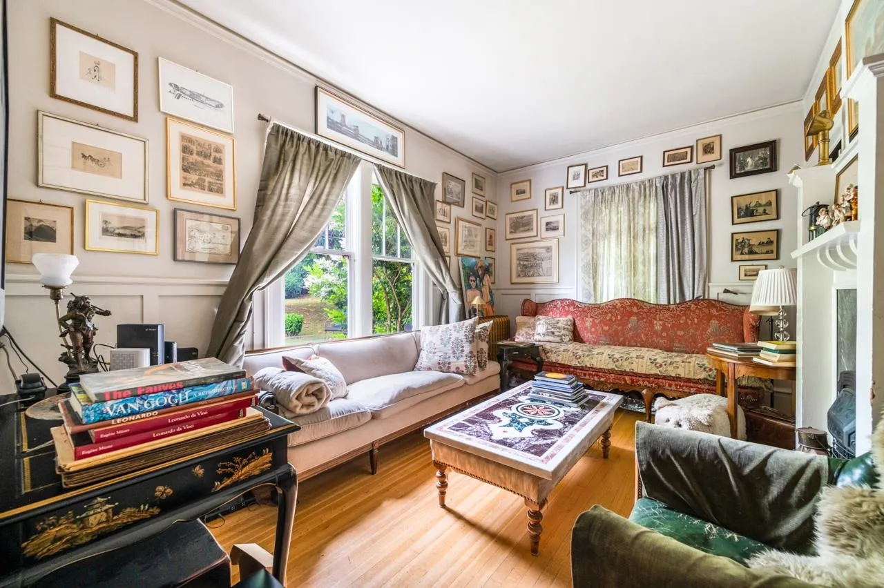 1650 Cedar Crescent