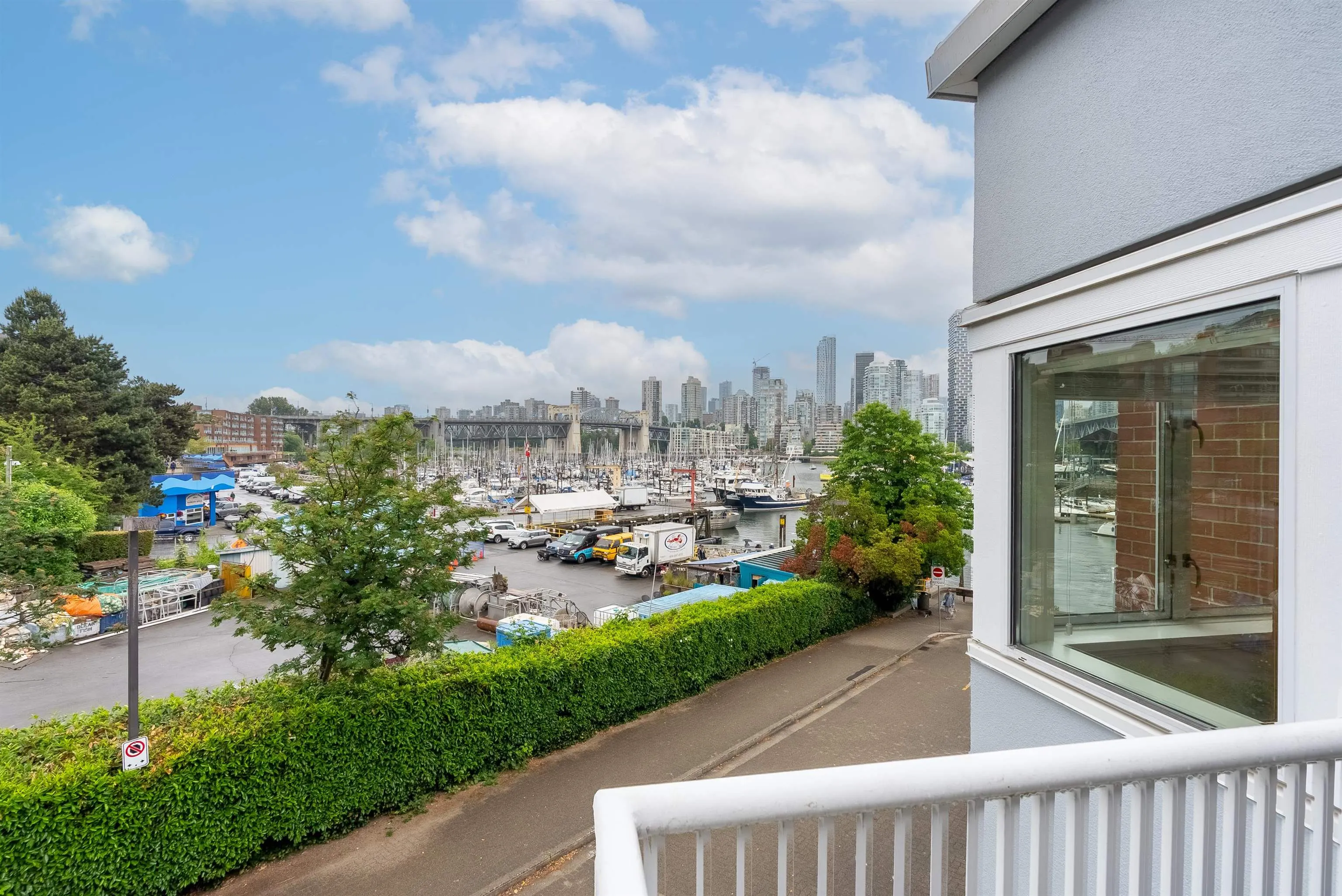 1596 Island Park Walk