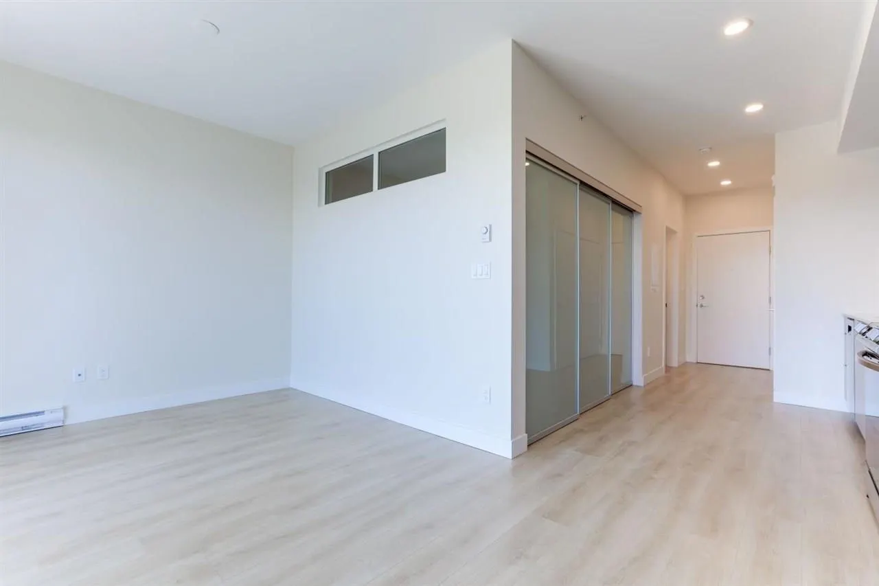 1792 Starling Drive #306