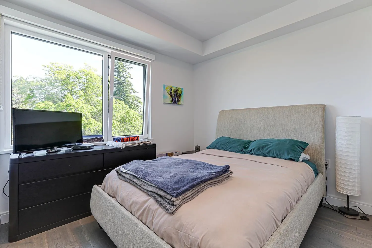 4908 Cambie Street #404
