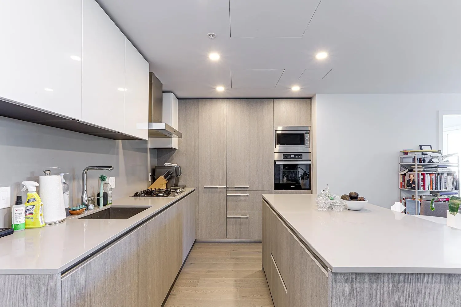 4908 Cambie Street #404
