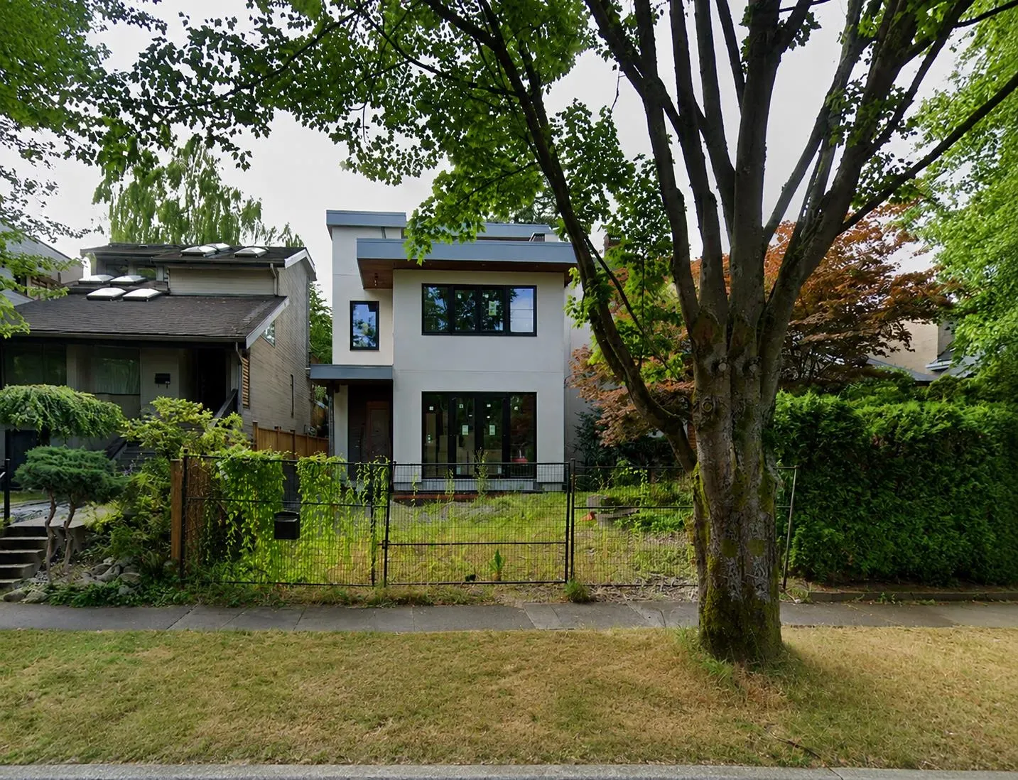 4054 W 17th Avenue