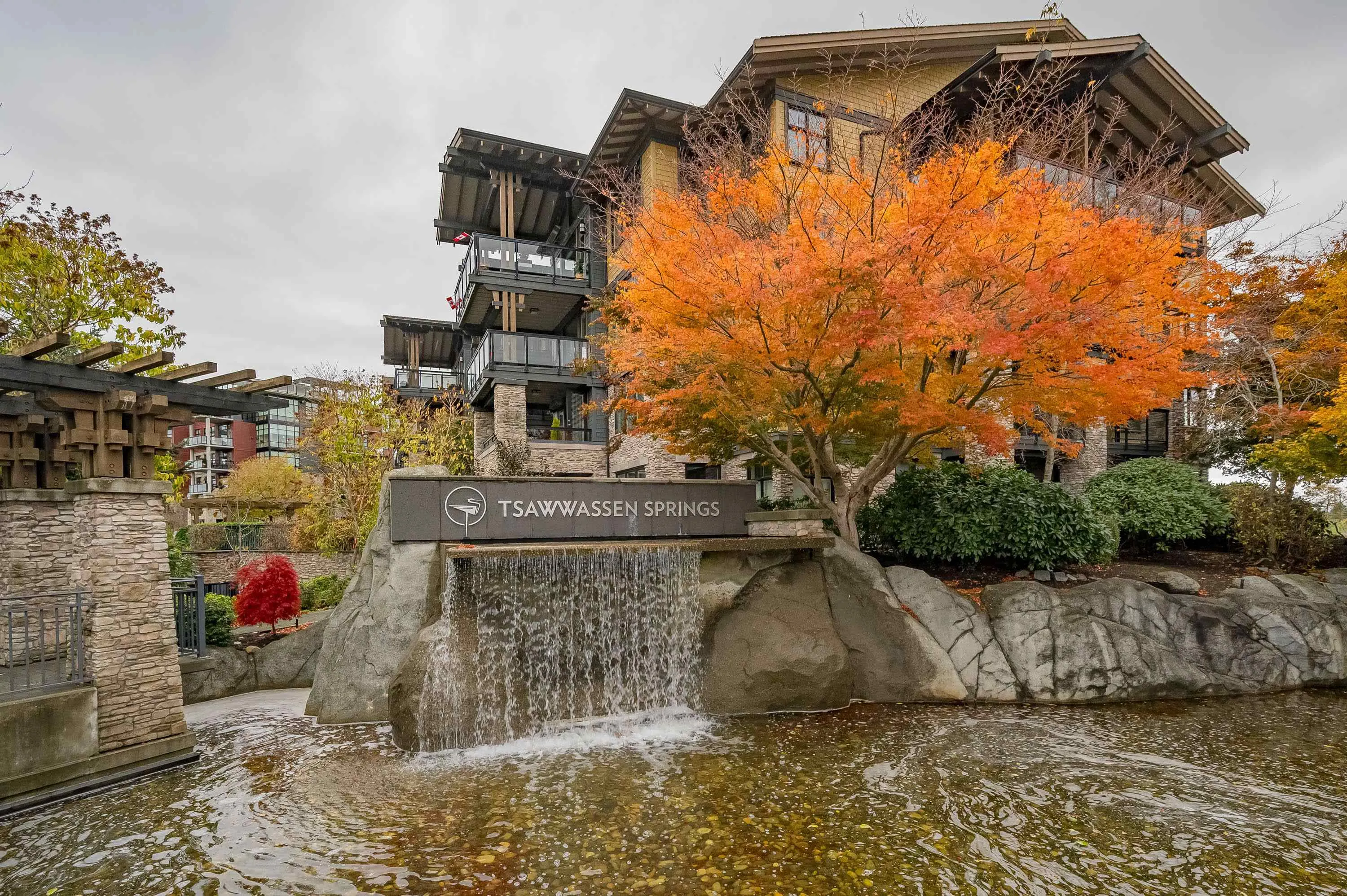 5099 Springs Boulevard #101