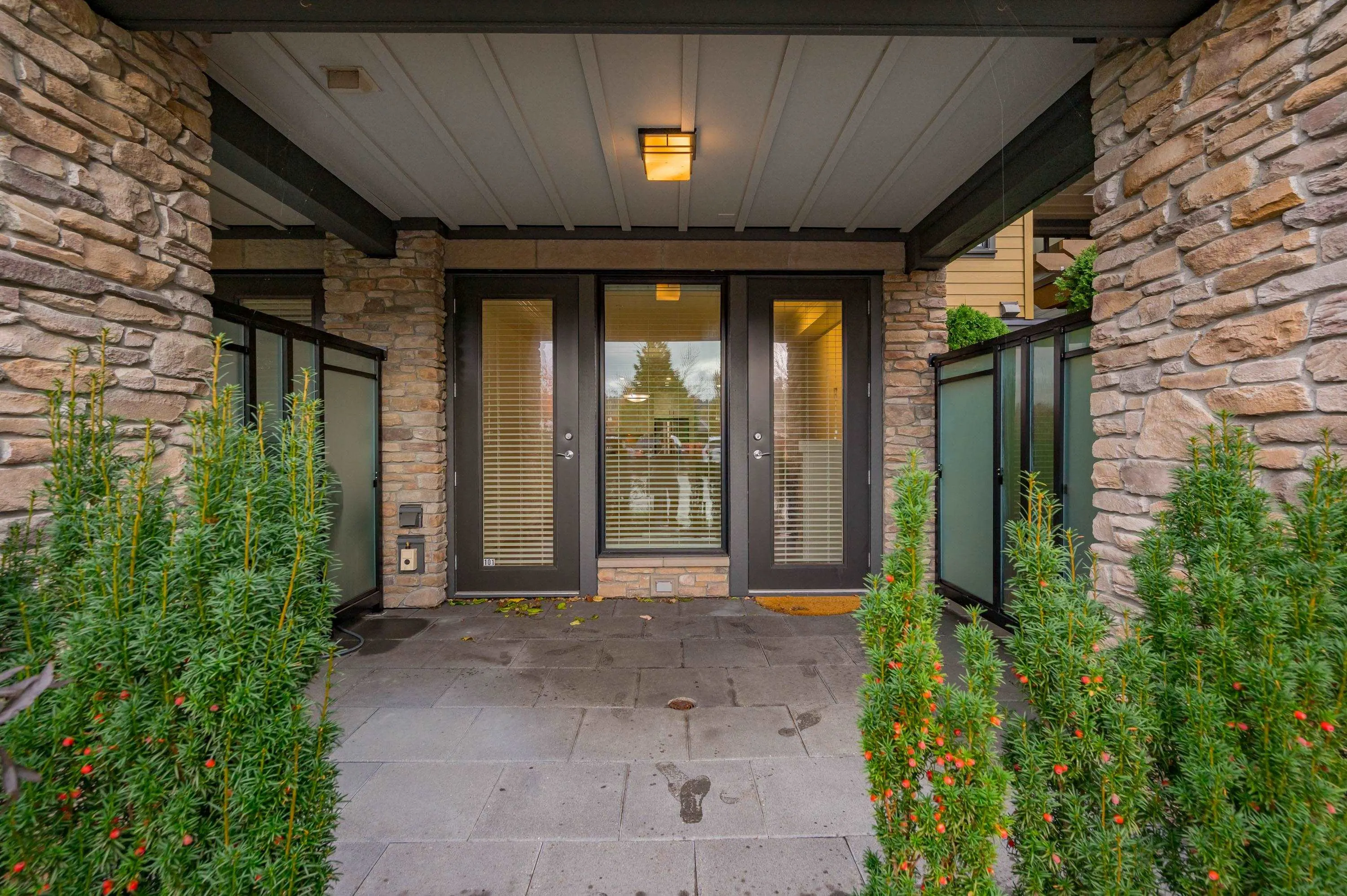 5099 Springs Boulevard #101