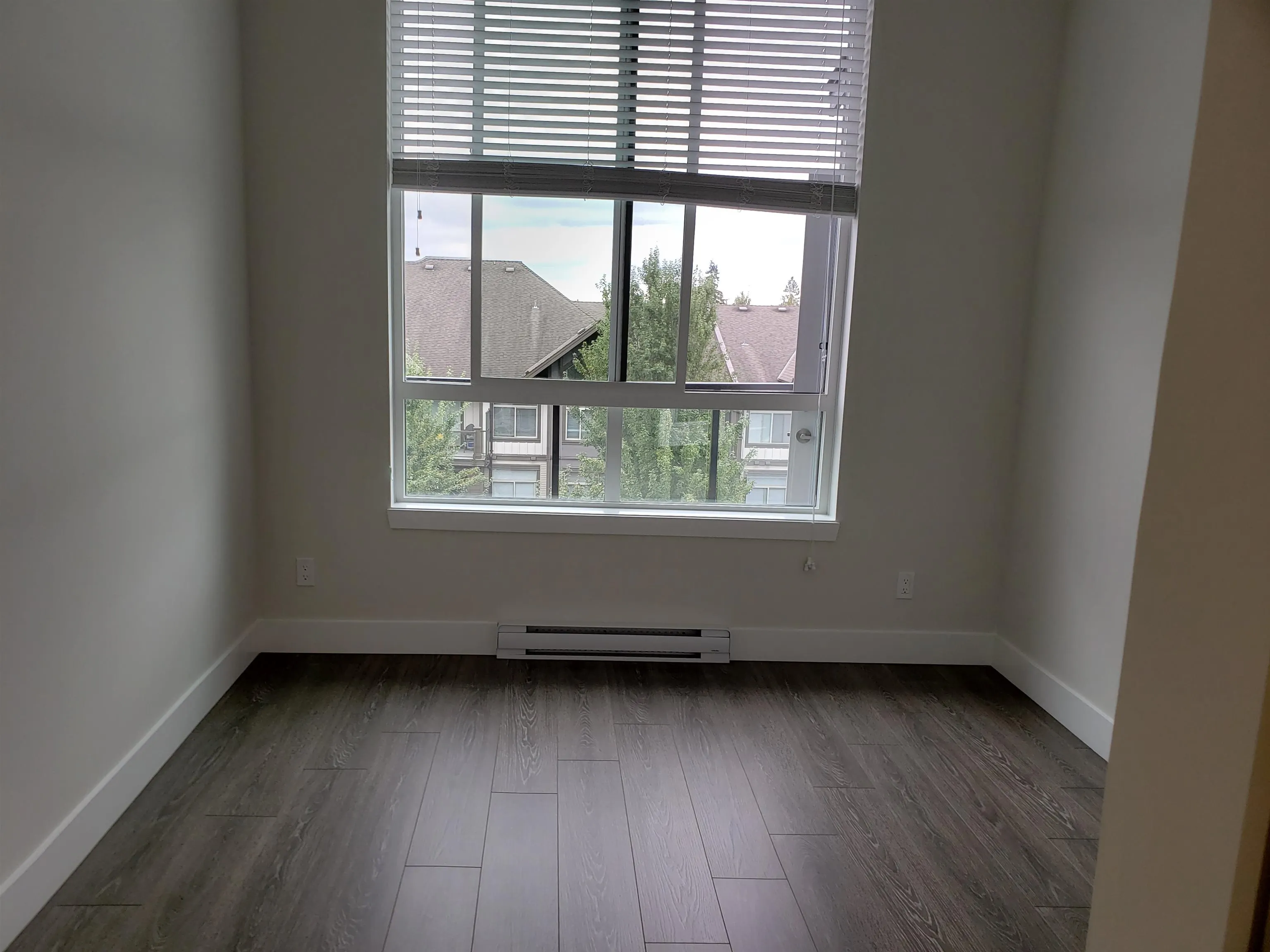 15351 101 Avenue #515