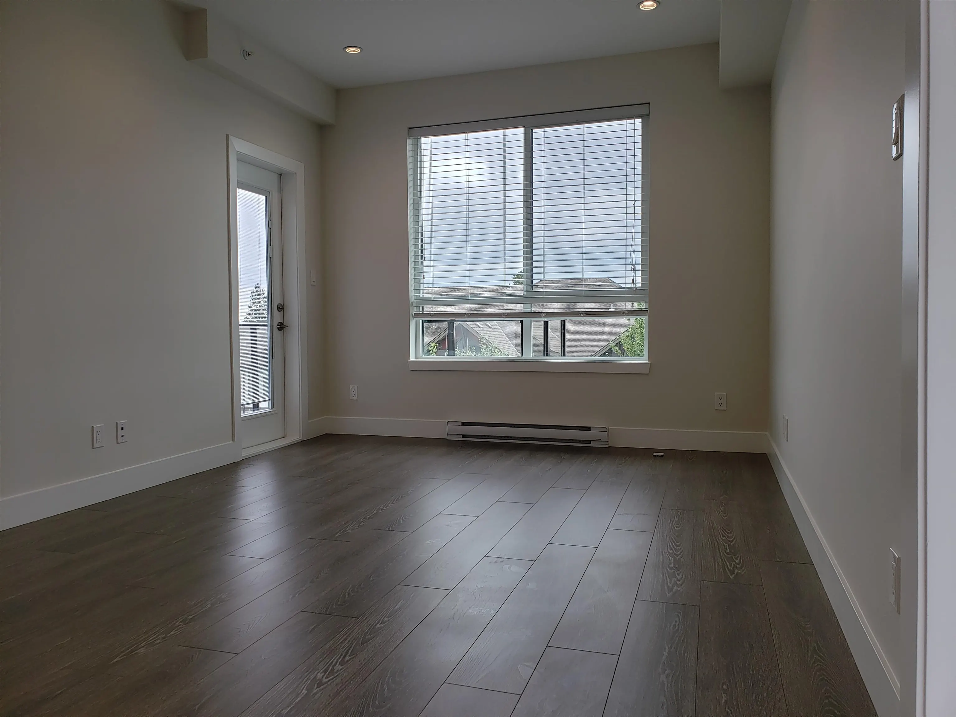15351 101 Avenue #515