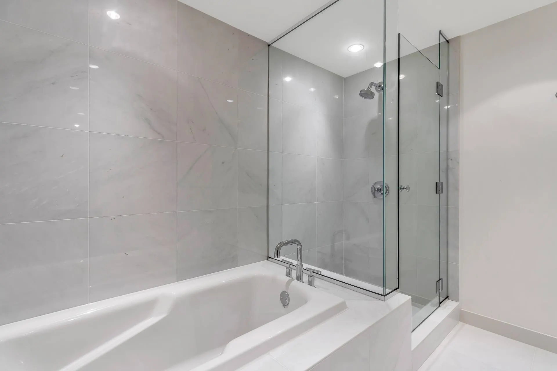 1139 W Cordova Street #101