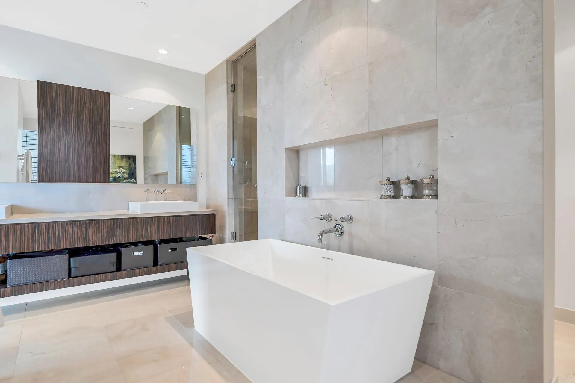 1139 W Cordova Street #101