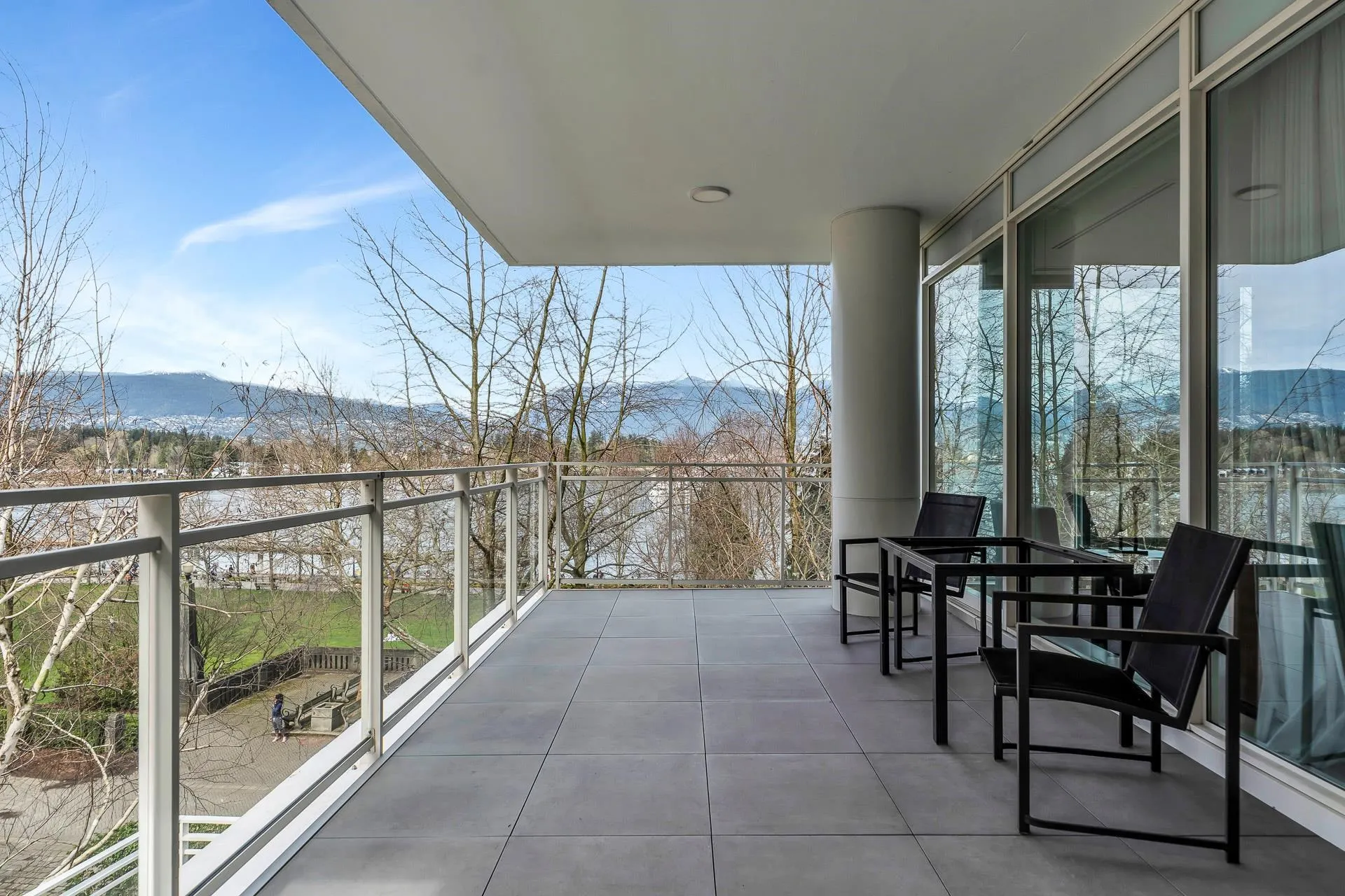 1139 W Cordova Street #101